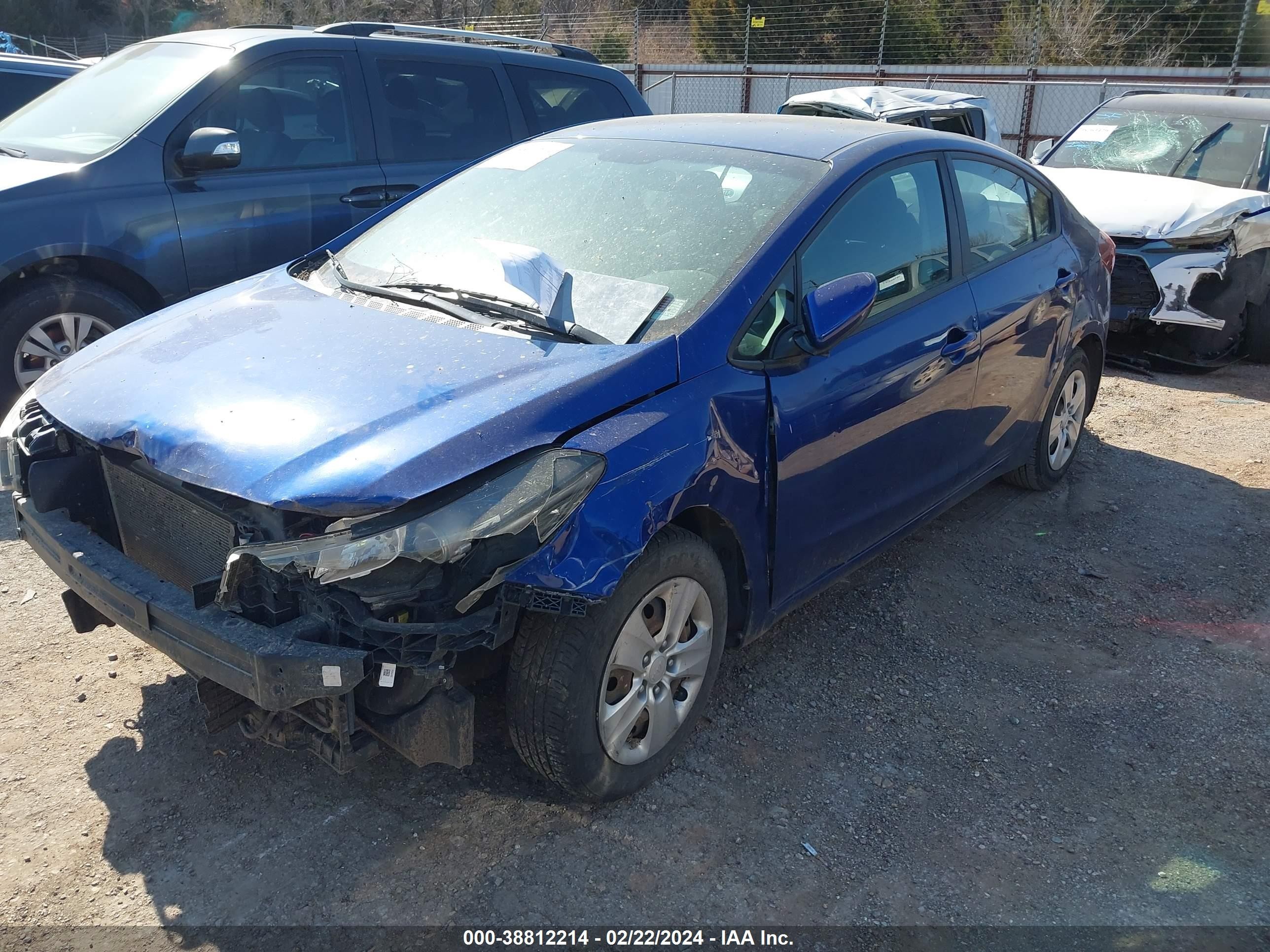 2018 Kia Forte VIN 3KPFL4A74JE164283 IAAI salvage auction — Front & Rear, Salvage (Oklahoma), sold $1,300 on 2026-07-01 (photo 2)