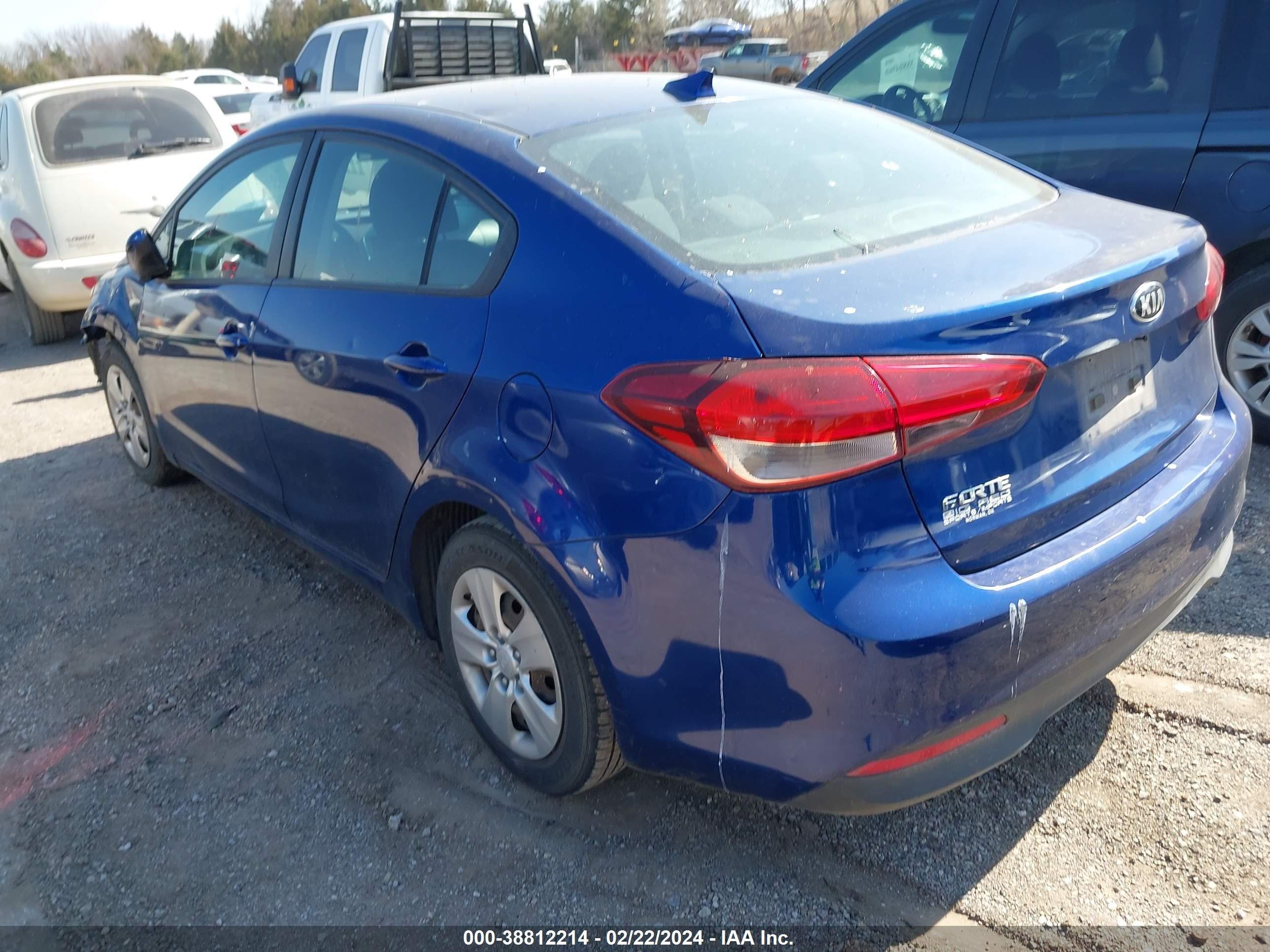 2018 Kia Forte VIN 3KPFL4A74JE164283 IAAI salvage auction — Front & Rear, Salvage (Oklahoma), sold $1,300 on 2026-07-01 (photo 3)