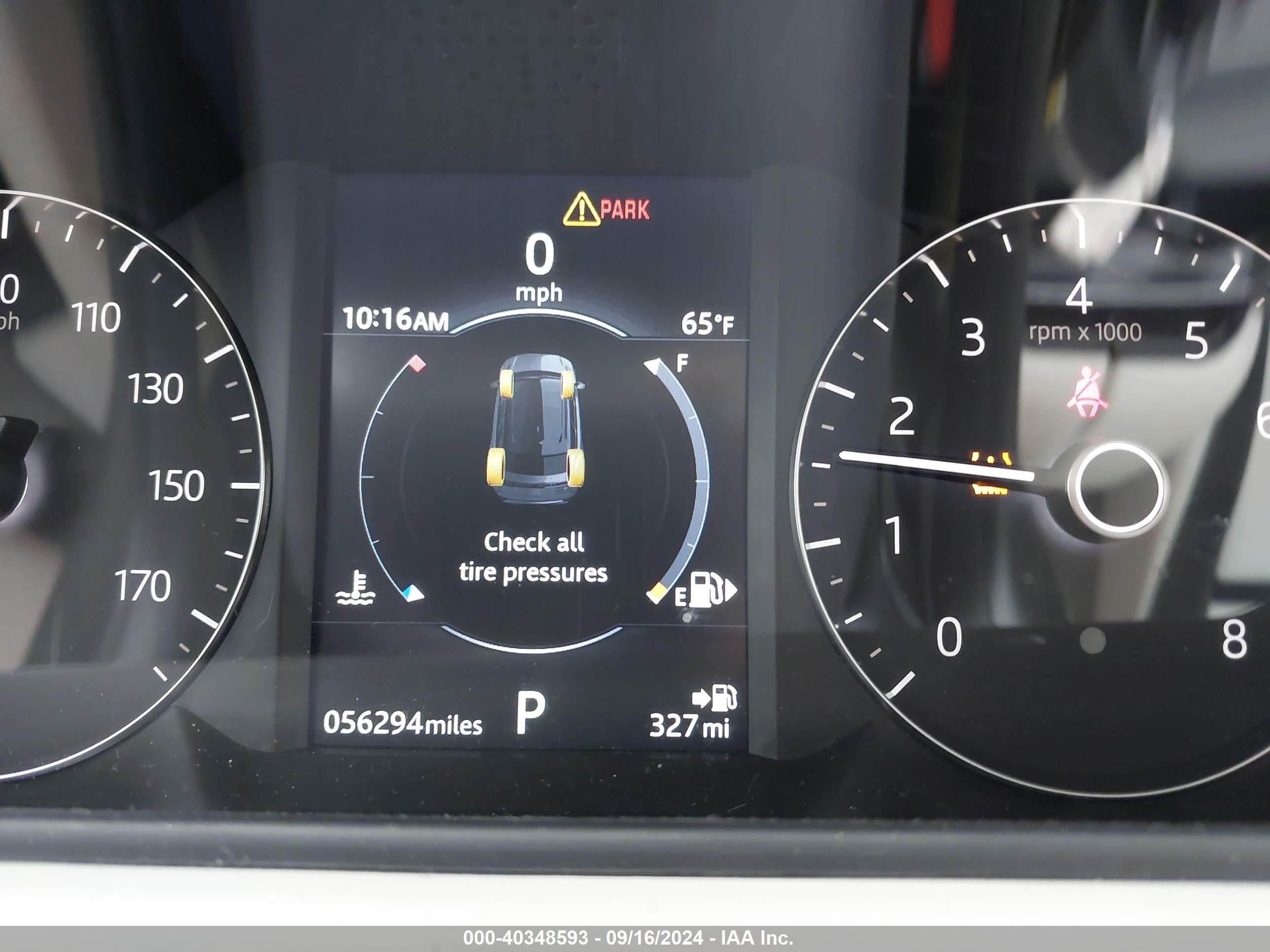 2018 Land rover Range rover velar VIN SALYB2RX4JA706398 IAAI salvage auction — Unknown, Wait Title, sold $14,300 on 2024-12-16 (photo 7)