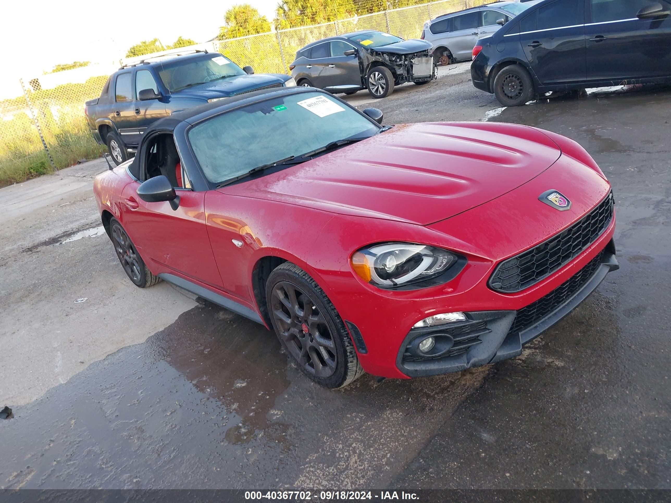 2017 Fiat 124 Spider VIN JC1NFAEK0H0108793 — IAAI salvage auction photo