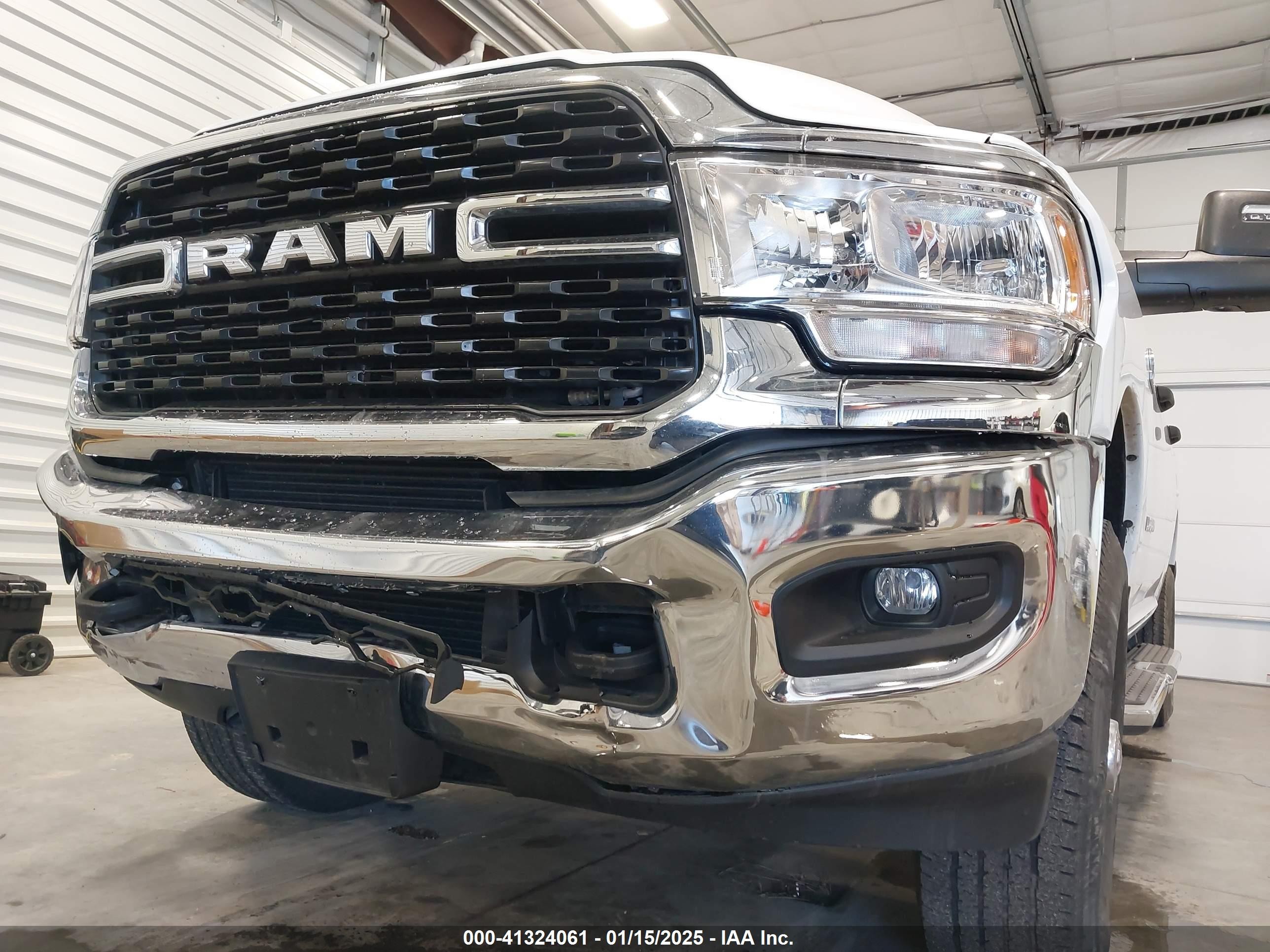 2024 Ram 2500 VIN 3C6UR5DL9RG340353 IAAI salvage auction — Front End, Enterprise Vehicles Clear Only (Colorado), sold $31,250 on 2026-08-13 (photo 6)
