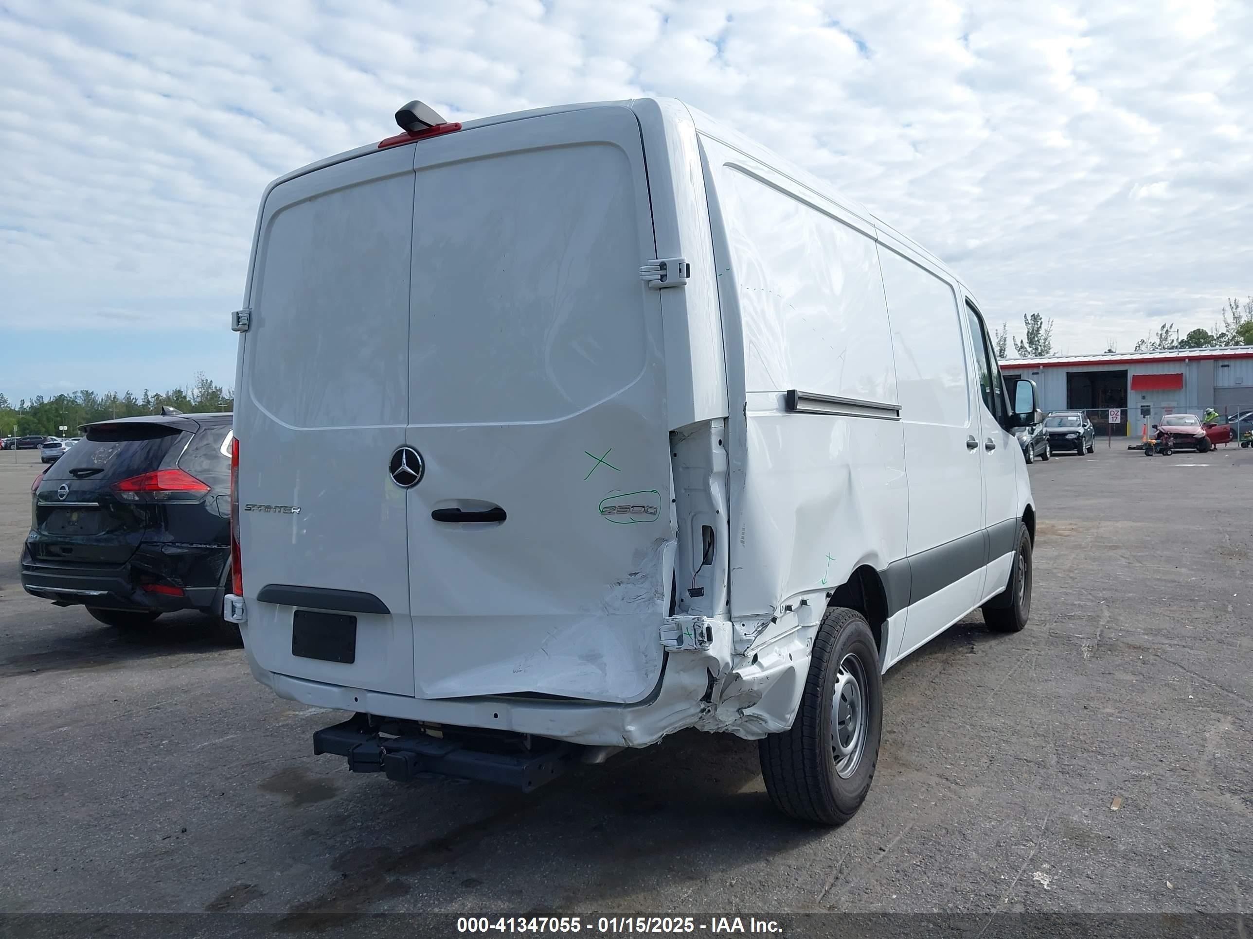 2024 MERCEDES-BENZ SPRINTER 2500 VIN W1Y4KBHY4RT175862 IAAI salvage auction — Rear End, Salvage Title, sold $18,600 on 2025-02-24 (photo 6)