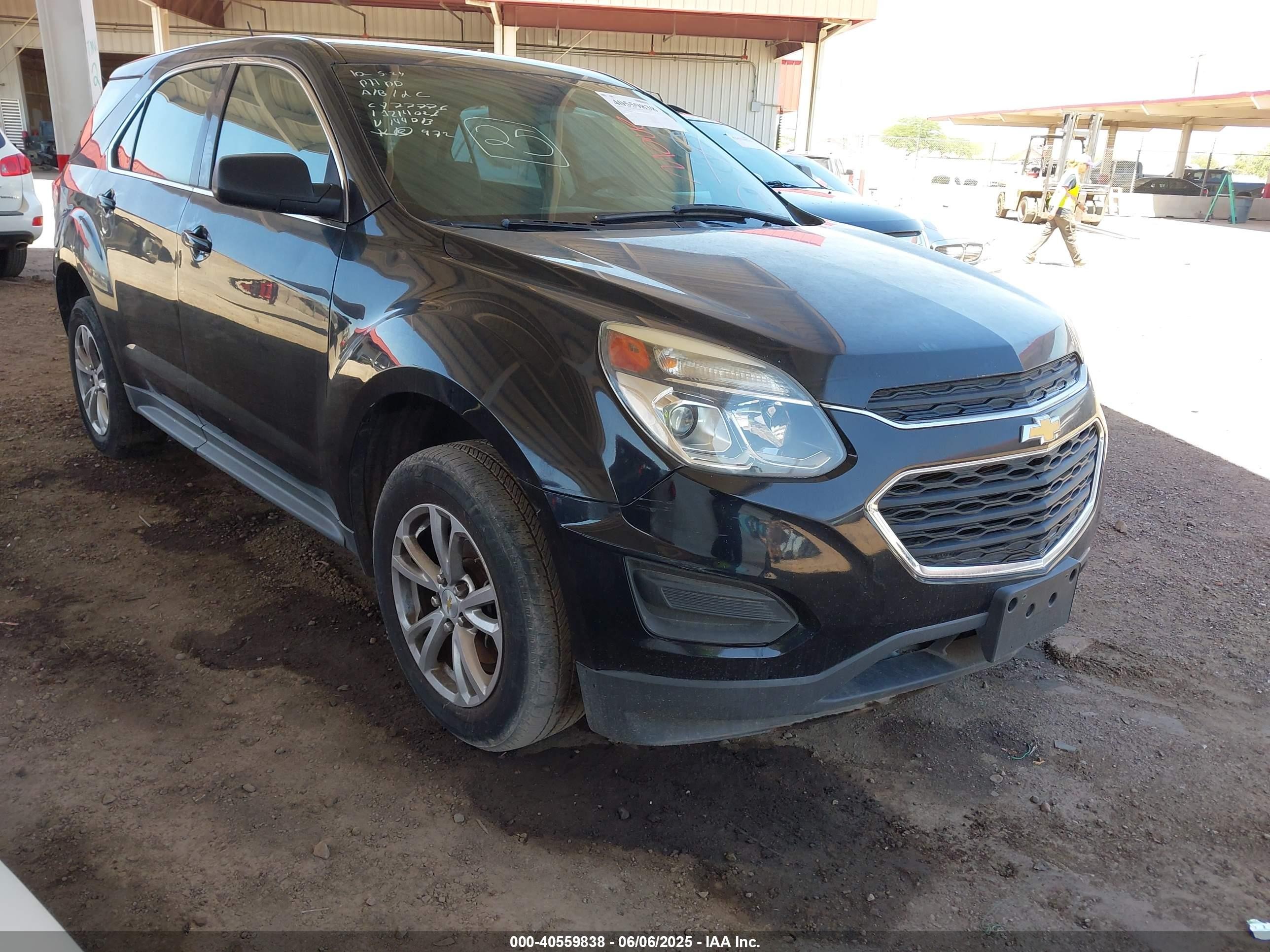 2017 Chevrolet Equinox VIN 2GNFLEEKXH6144013 — IAAI salvage auction photo