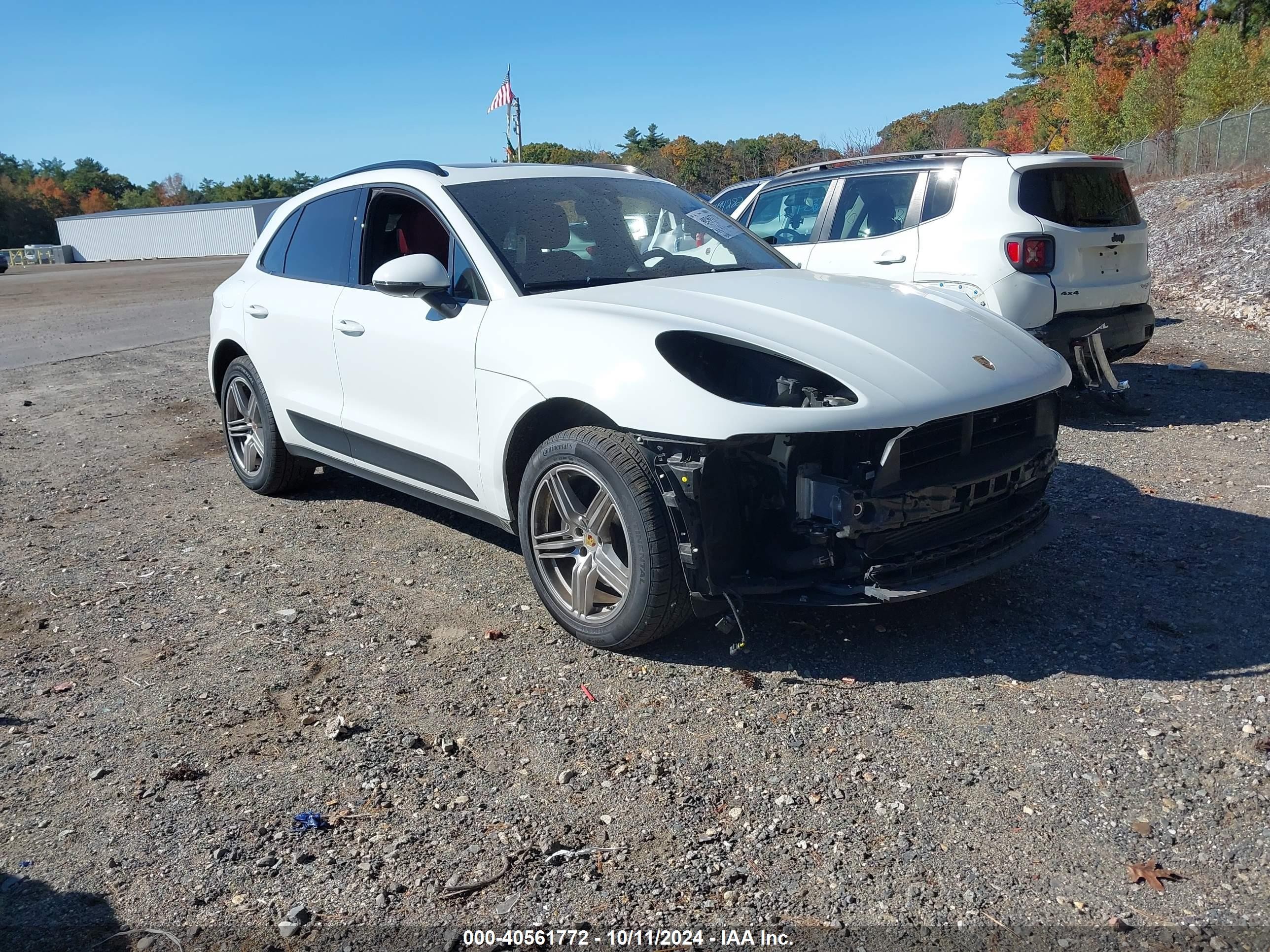 2020 Porsche Macan VIN WP1AA2A57LLB04462 — IAAI salvage auction photo