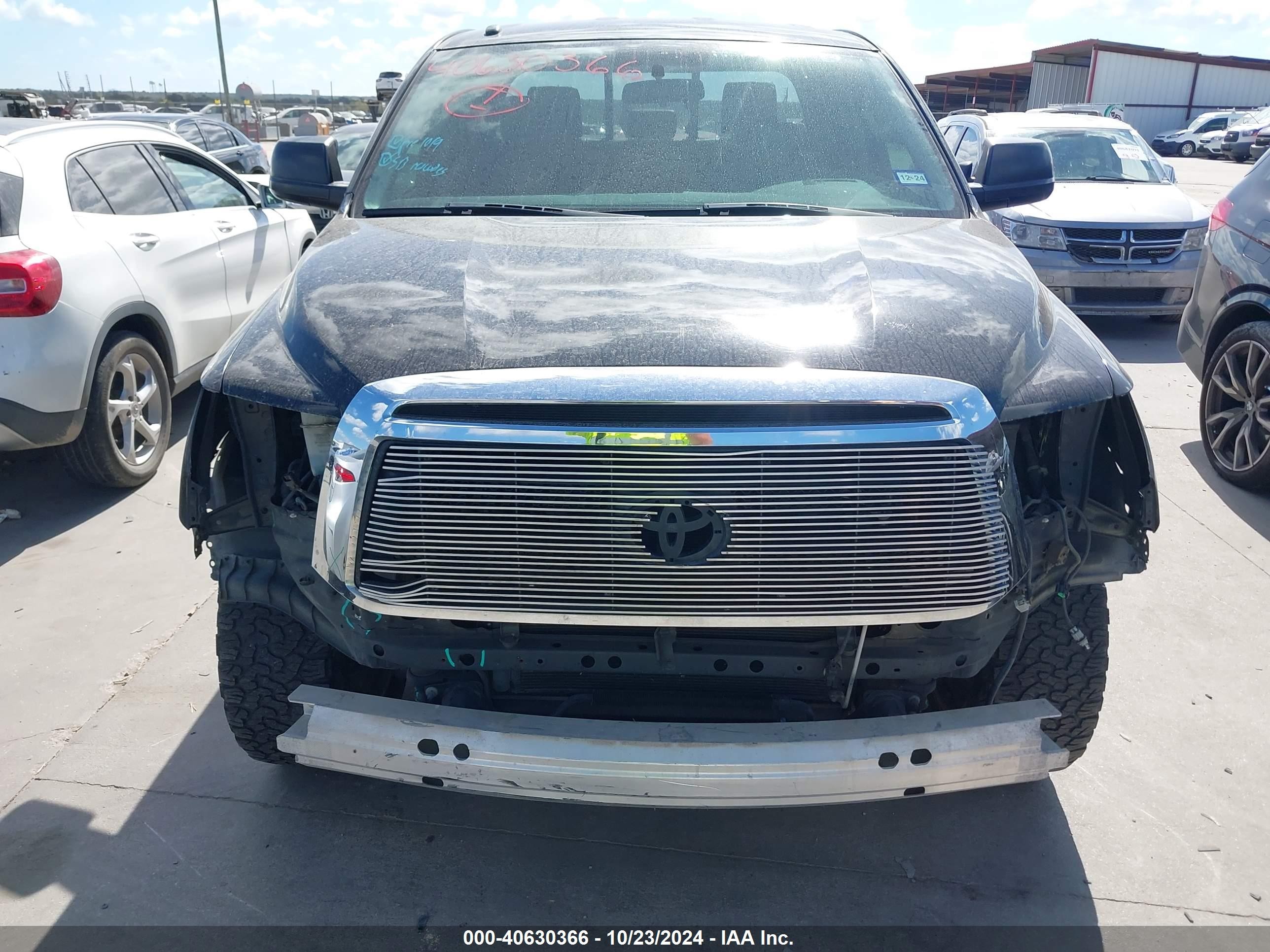 2012 Toyota Tundra VIN 5TFRM5F1XCX040610 IAAI salvage auction — Front End, Original (Texas), sold $8,250 on 2024-12-10 (photo 6)