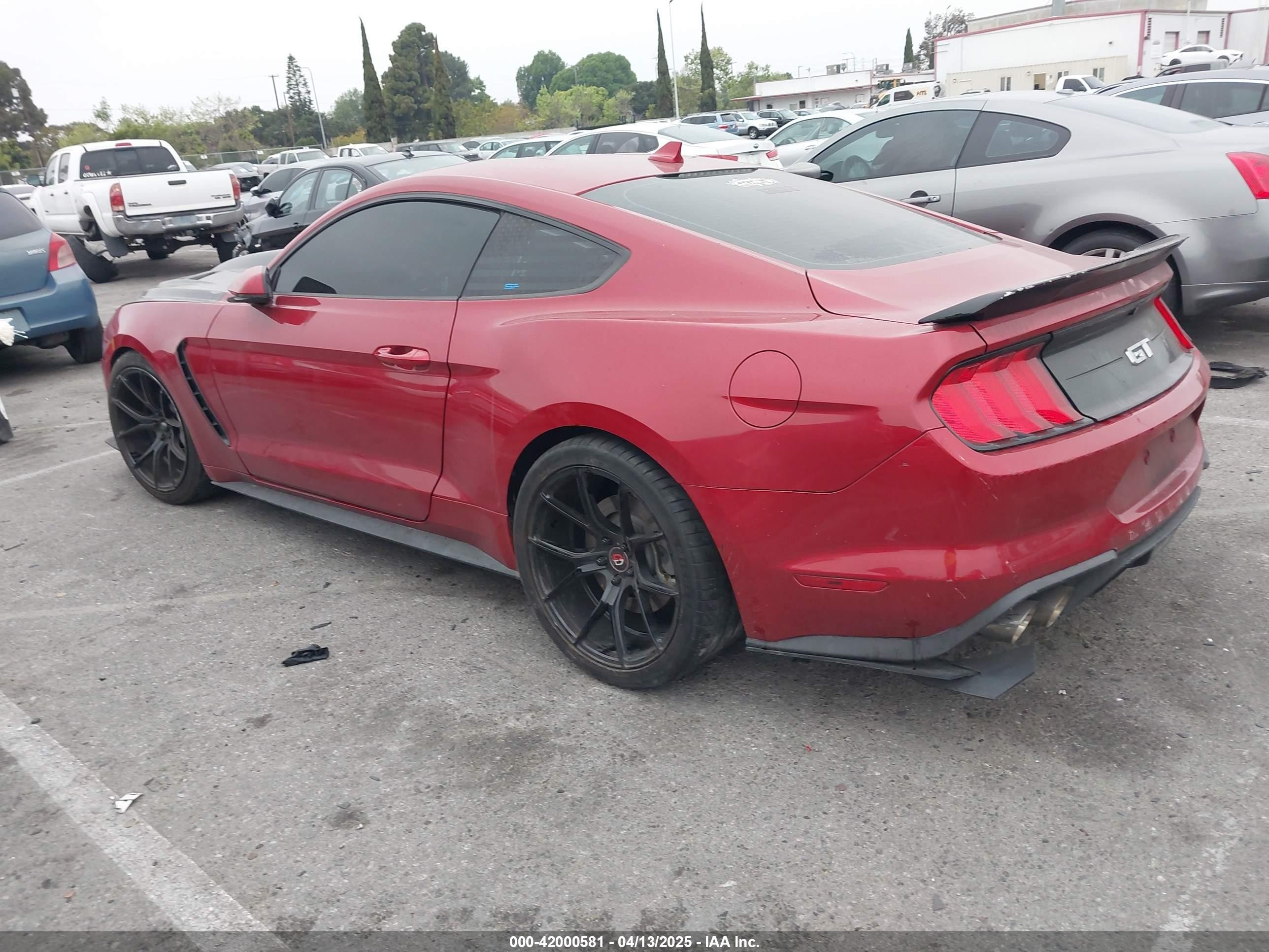 2020 Ford Mustang VIN 1FA6P8CF2L5183581 IAAI salvage auction — Side, Salvage Certificate (California), sold $12,300 on 2025-08-07 (photo 3)