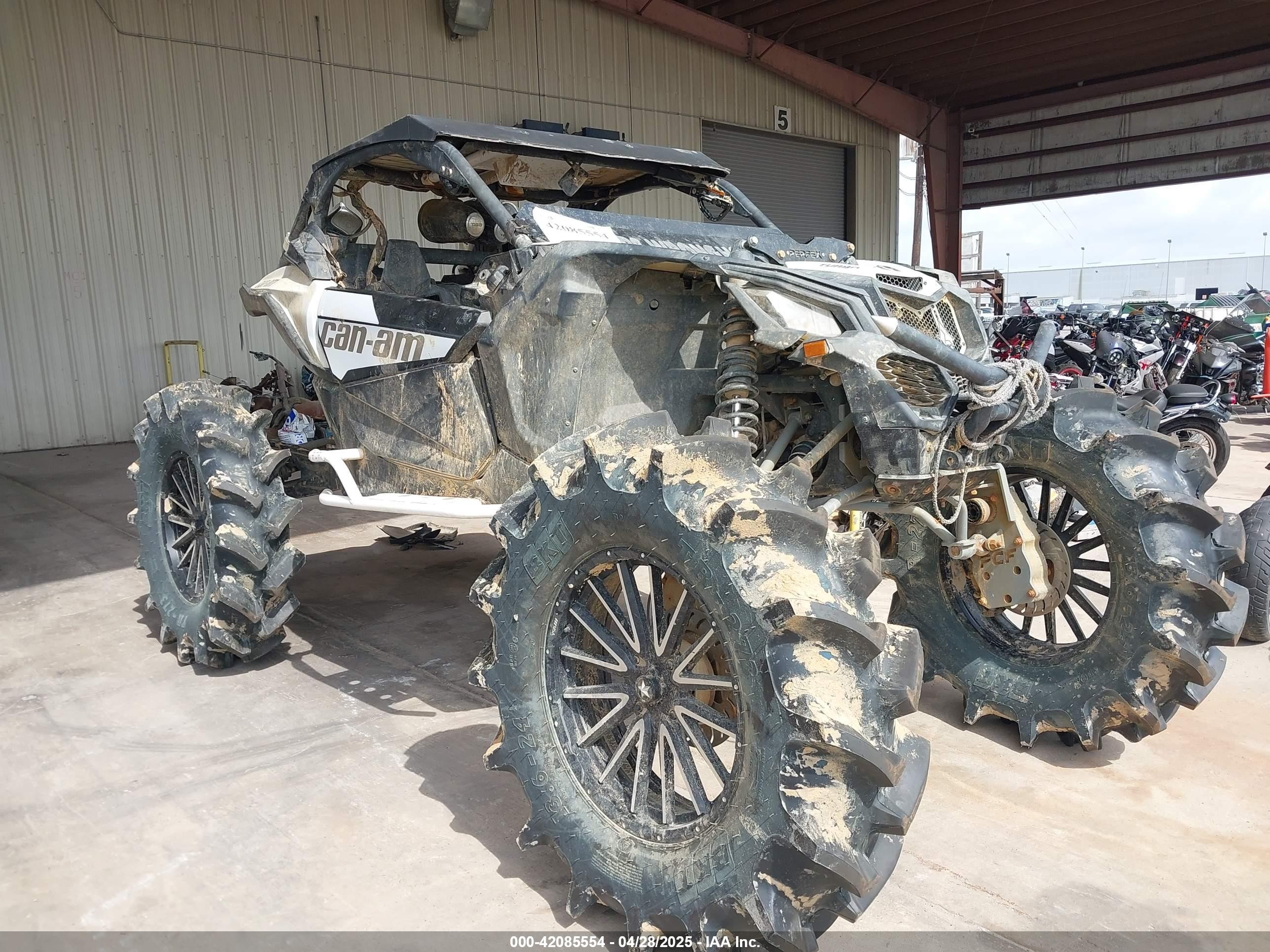 2023 Can-am Maverick x3 VIN 3JBVGAY42PE003890 IAAI salvage auction — Theft, Salvage (Louisiana), sold $9,200 on 2025-08-07 (photo 1)