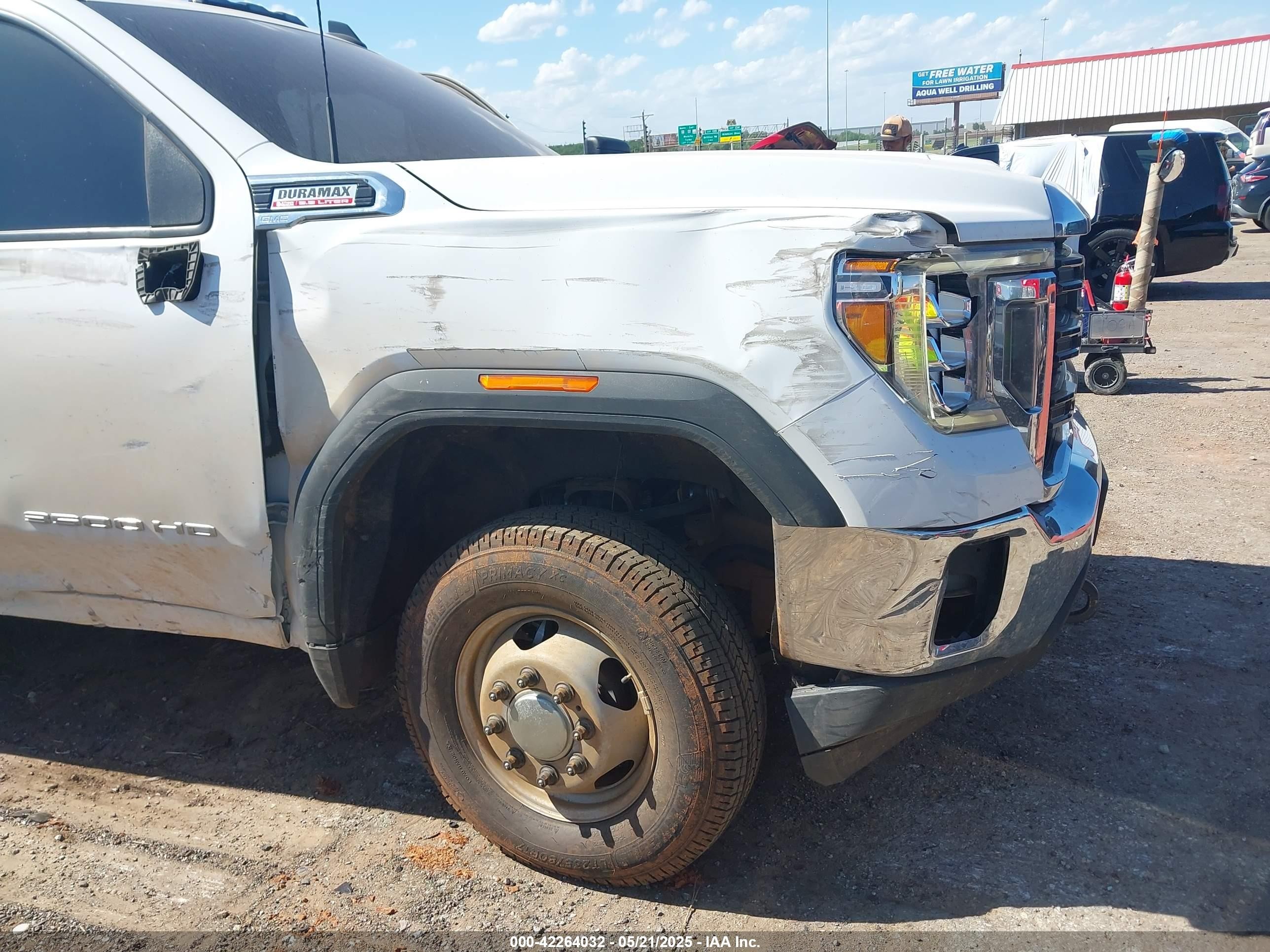 2023 Gmc SIERRA VIN 1GT49SEY8PF220169 IAAI salvage auction — Side, Salvage (Oklahoma), sold $15,450 on 2025-07-16 (photo 6)