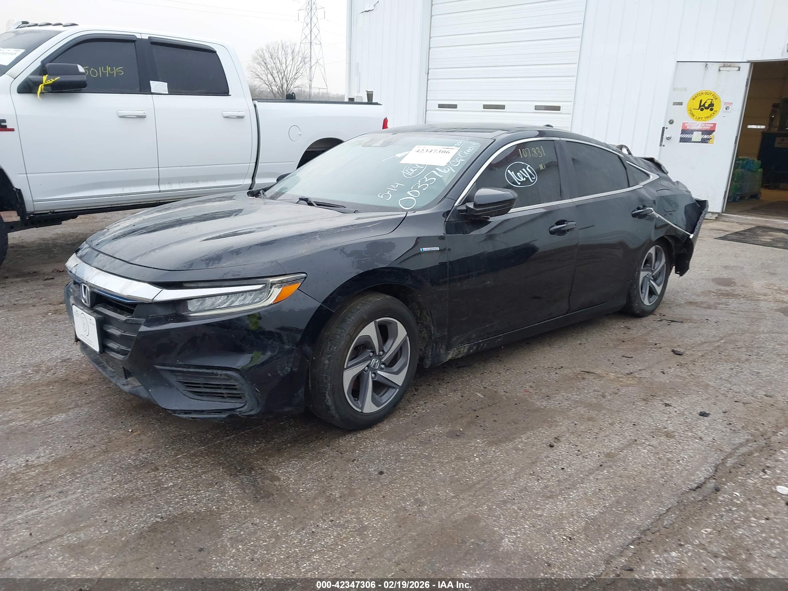 2019 Honda Insight VIN 19XZE4F10KE003376 IAAI salvage auction — Rear End, Salvage (Indiana), sold $825 on 2026-07-10 (photo 2)