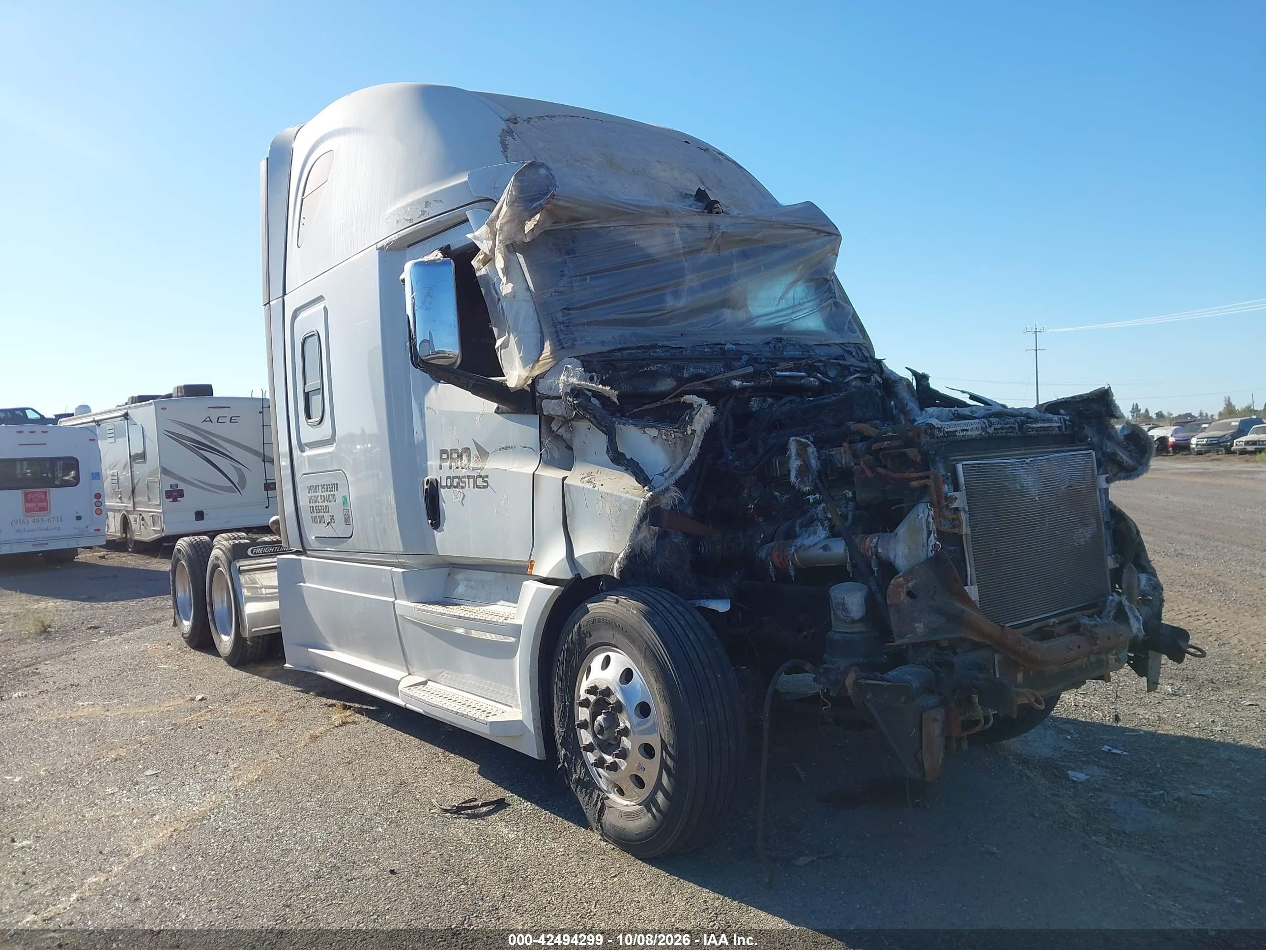 2023 Freightliner New Cascadia 126 VIN 3AKJHHDRXPSUM7235 — IAAI salvage auction photo
