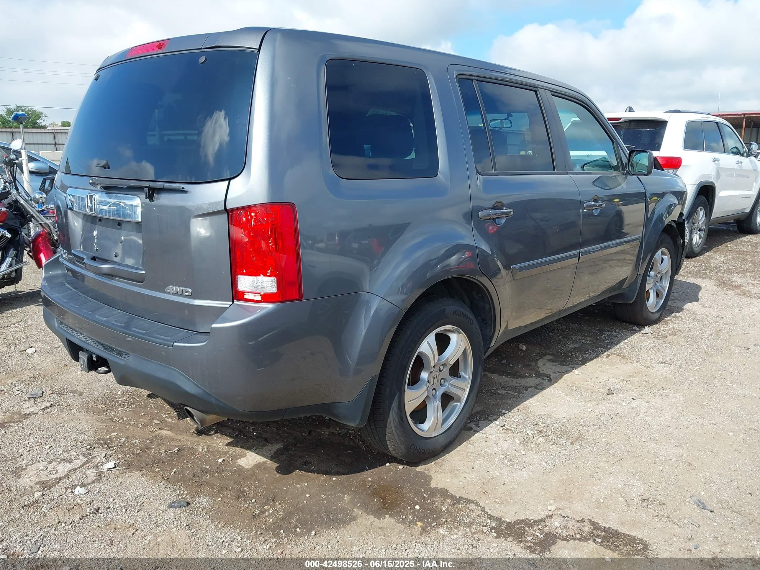 2012 Honda Pilot VIN 5FNYF4H49CB004392 IAAI salvage auction — Front End, Clear (Oklahoma), sold $1,525 on 2025-10-21 (photo 4)