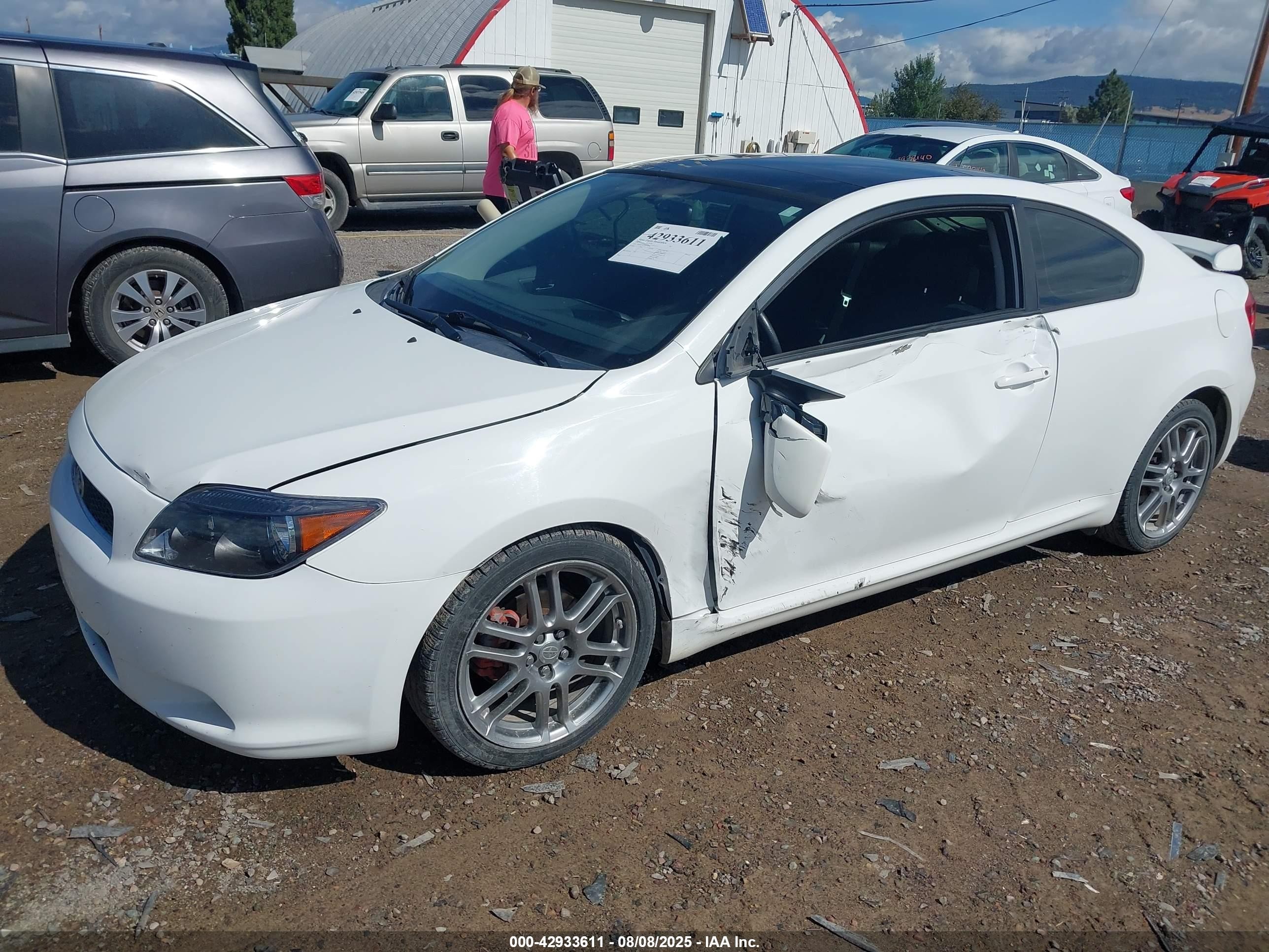 2007 Scion tC VIN JTKDE167570152260 IAAI salvage auction — Side, Clear (Montana), sold $425 on 2026-09-11 (photo 2)