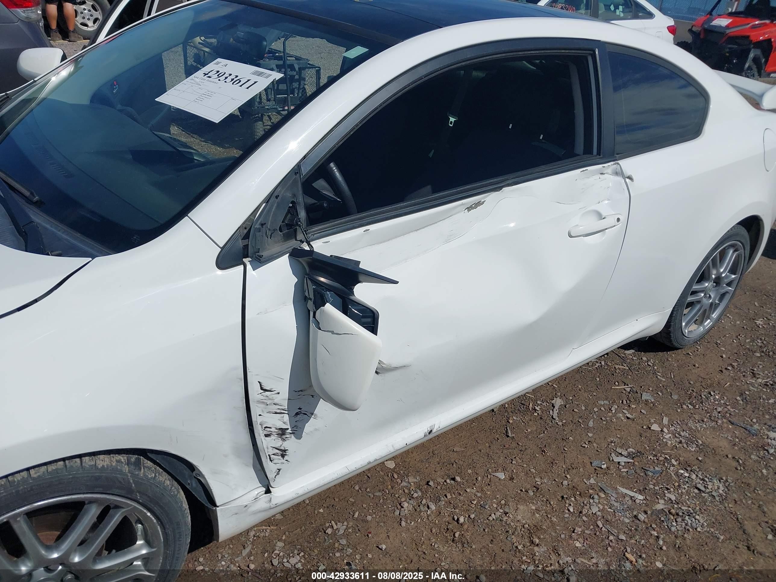 2007 Scion tC VIN JTKDE167570152260 IAAI salvage auction — Side, Clear (Montana), sold $425 on 2026-09-11 (photo 6)
