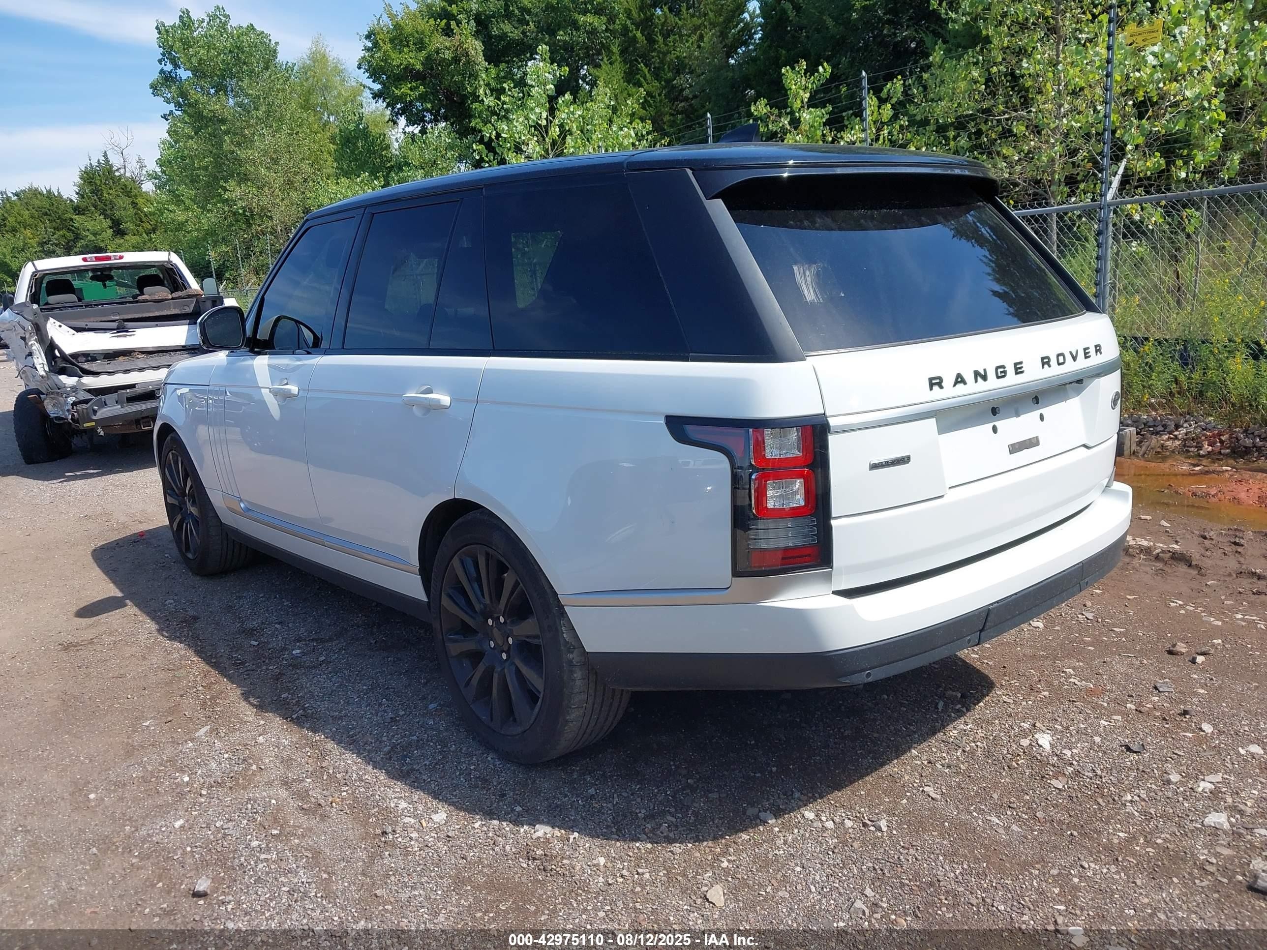 2017 Land rover RANGE ROVER VIN SALGS2FEXHA336521 IAAI salvage auction — Normal Wear, Clear (Oklahoma), sold $14,000 on 2025-09-05 (photo 3)