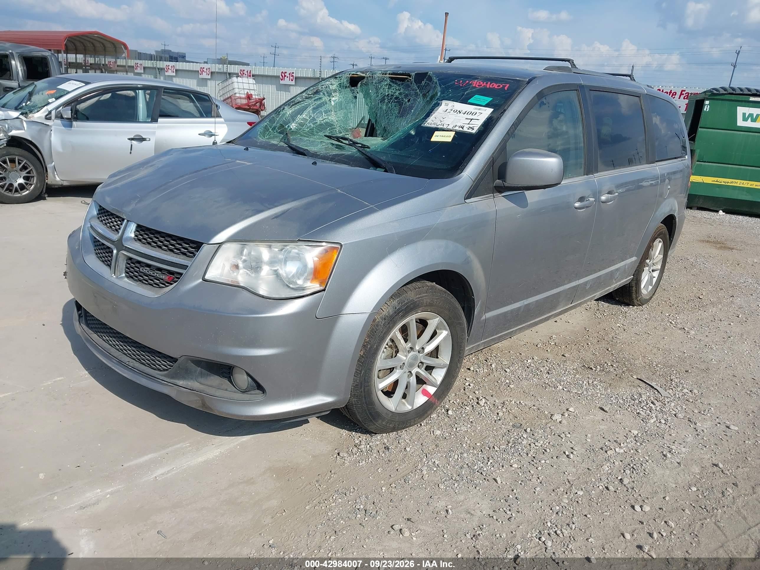 2019 Dodge Grand caravan VIN 2C4RDGCG0KR772309 IAAI salvage auction — Front End, Salvage (Texas), sold $2,000 on 2026-10-04 (photo 2)