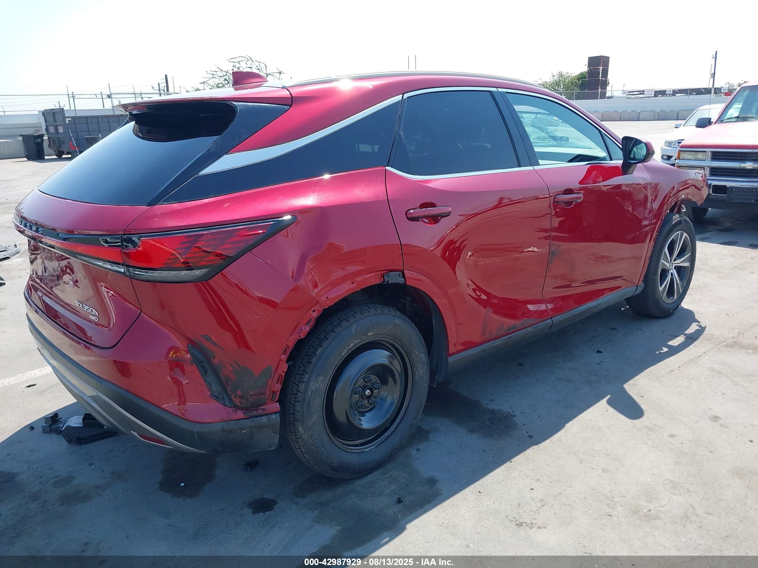 2024 Lexus Rx 350h VIN 2T2BBMCA5RC042435 IAAI salvage auction — Front & Rear, Salvage (California), sold $21,900 on 2025-10-20 (photo 4)