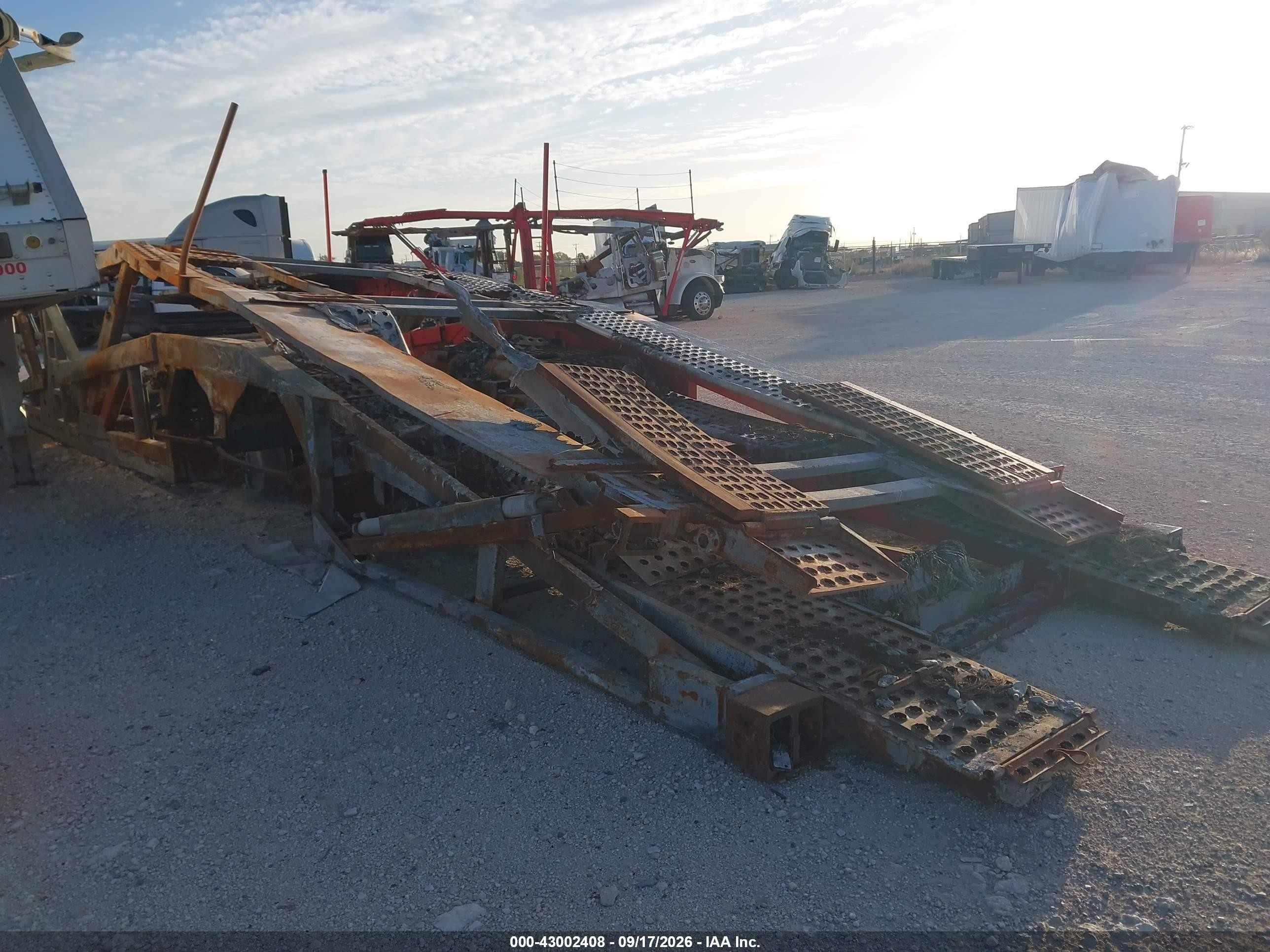 2018 Cottrell Inc Cottrell Inc VIN 5E0AA1440JG069901 IAAI salvage auction — Burn, Non-Repairable (Texas), sold $50 on 2026-10-15 (photo 3)