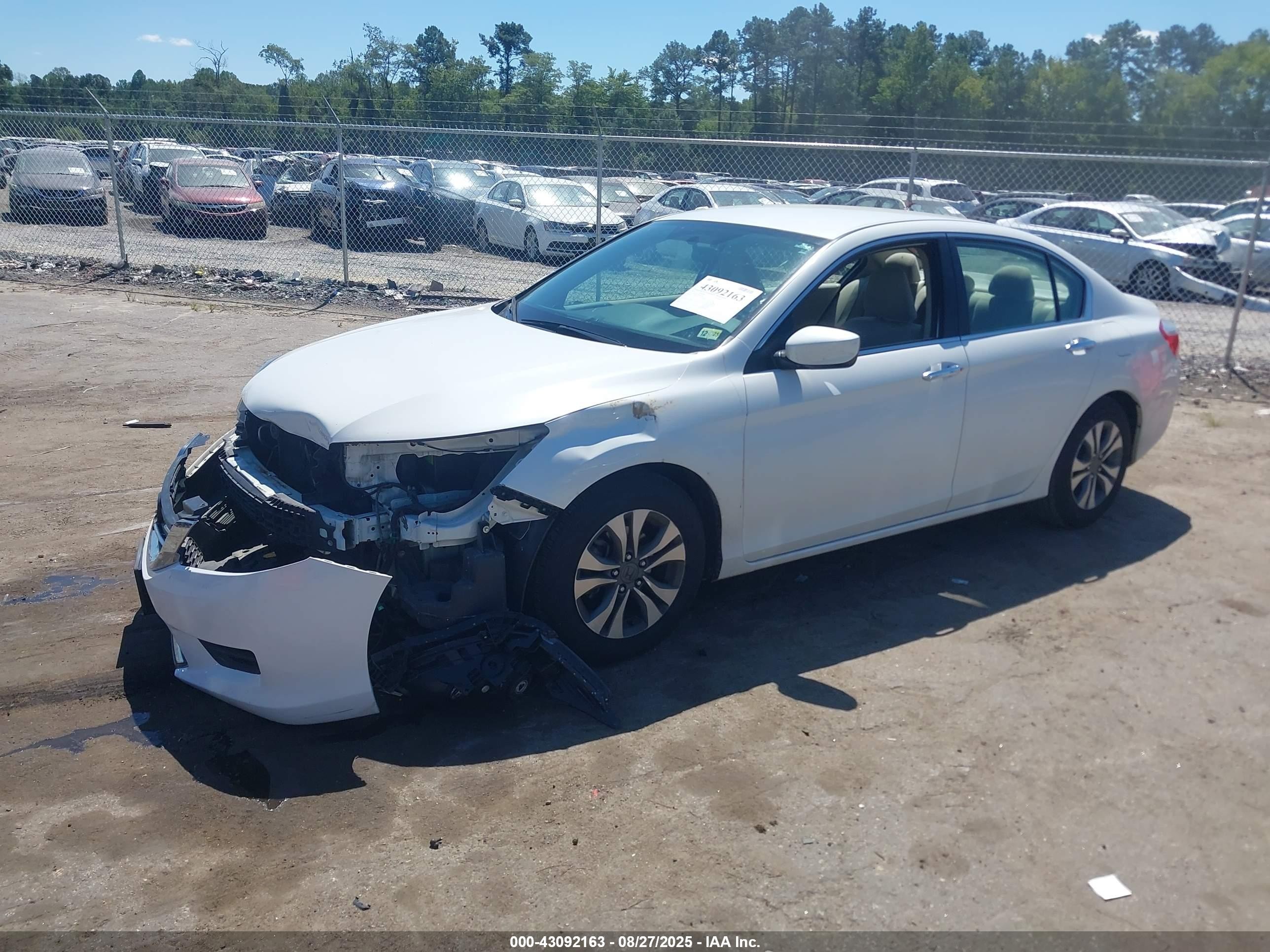 2013 Honda Accord VIN 1HGCR2F35DA245927 IAAI salvage auction — Front End, Clear (Virginia), sold $3,600 on 2025-10-17 (photo 2)