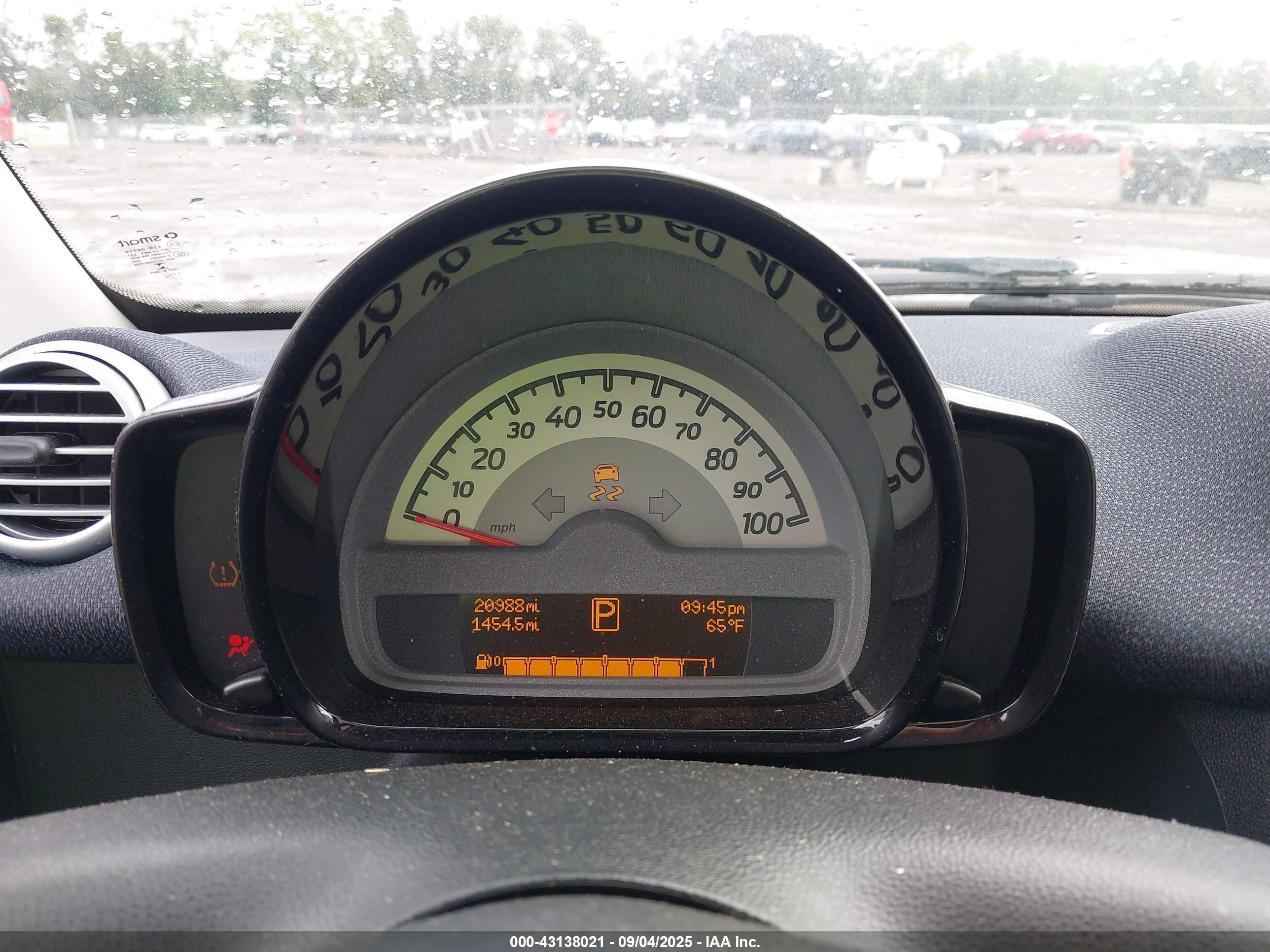2015 Smart Fortwo VIN WMEEJ3BA7FK800626 IAAI salvage auction — Front End, Salvage (Ohio), sold $1,600 on 2025-10-02 (photo 7)