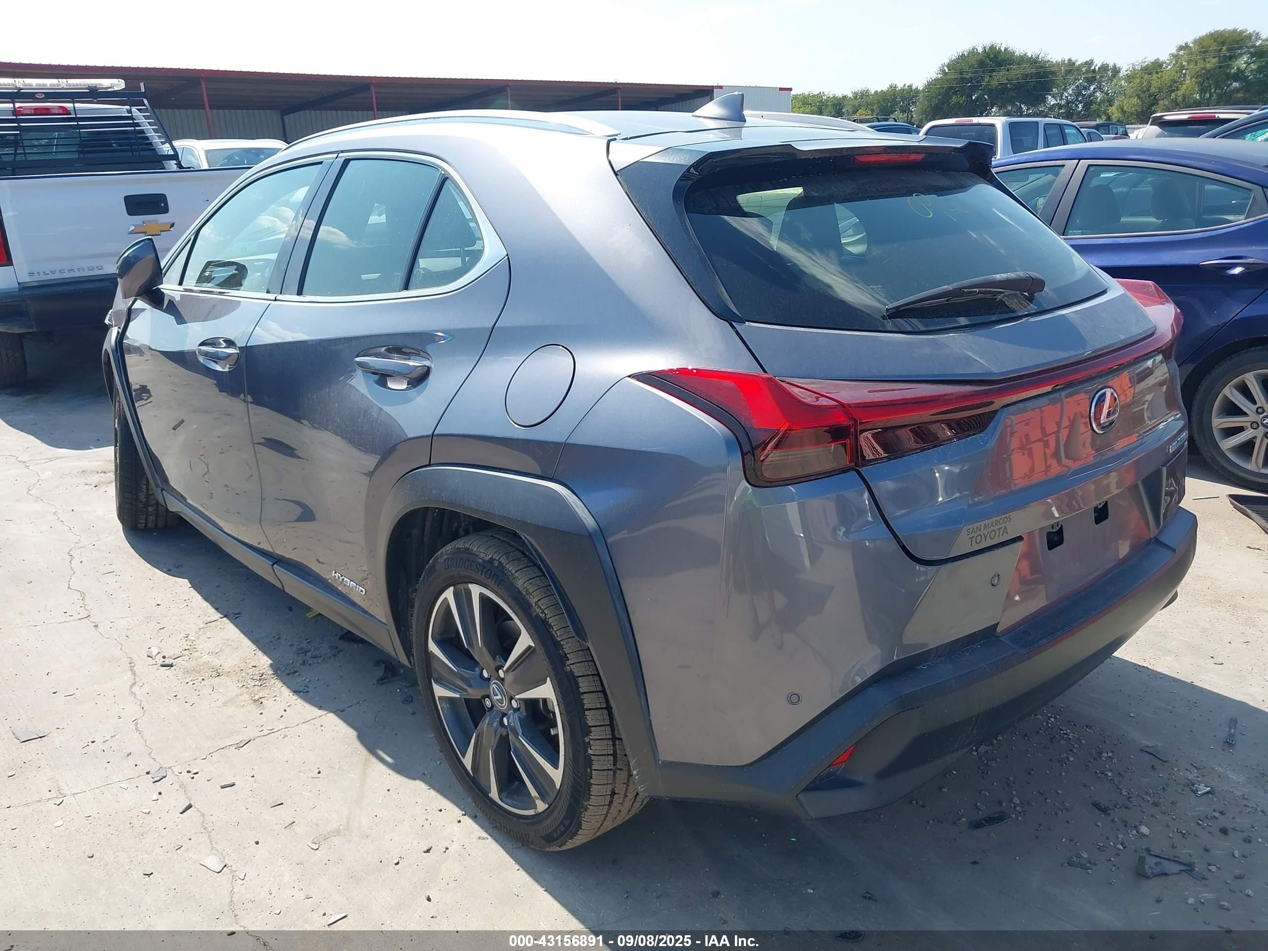 2019 Lexus Ux VIN JTHU9JBH1K2019419 IAAI salvage auction — Front End, Salvage (Texas), sold $5,400 on 2025-10-24 (photo 3)