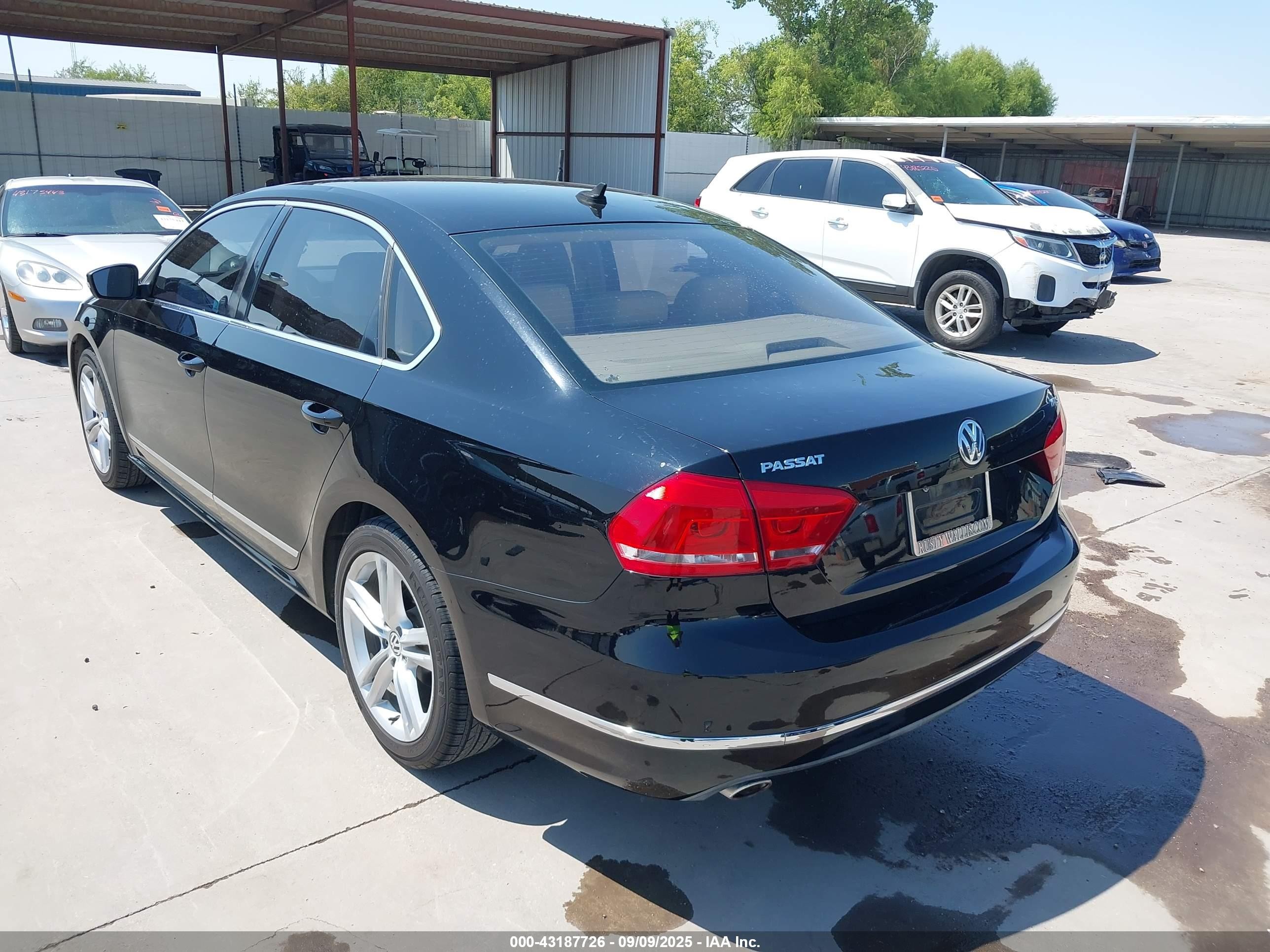 2013 Volkswagen Passat VIN 1VWBN7A33DC111610 IAAI salvage auction — Front End, Original (Texas), sold $1,450 on 2025-11-19 (photo 3)