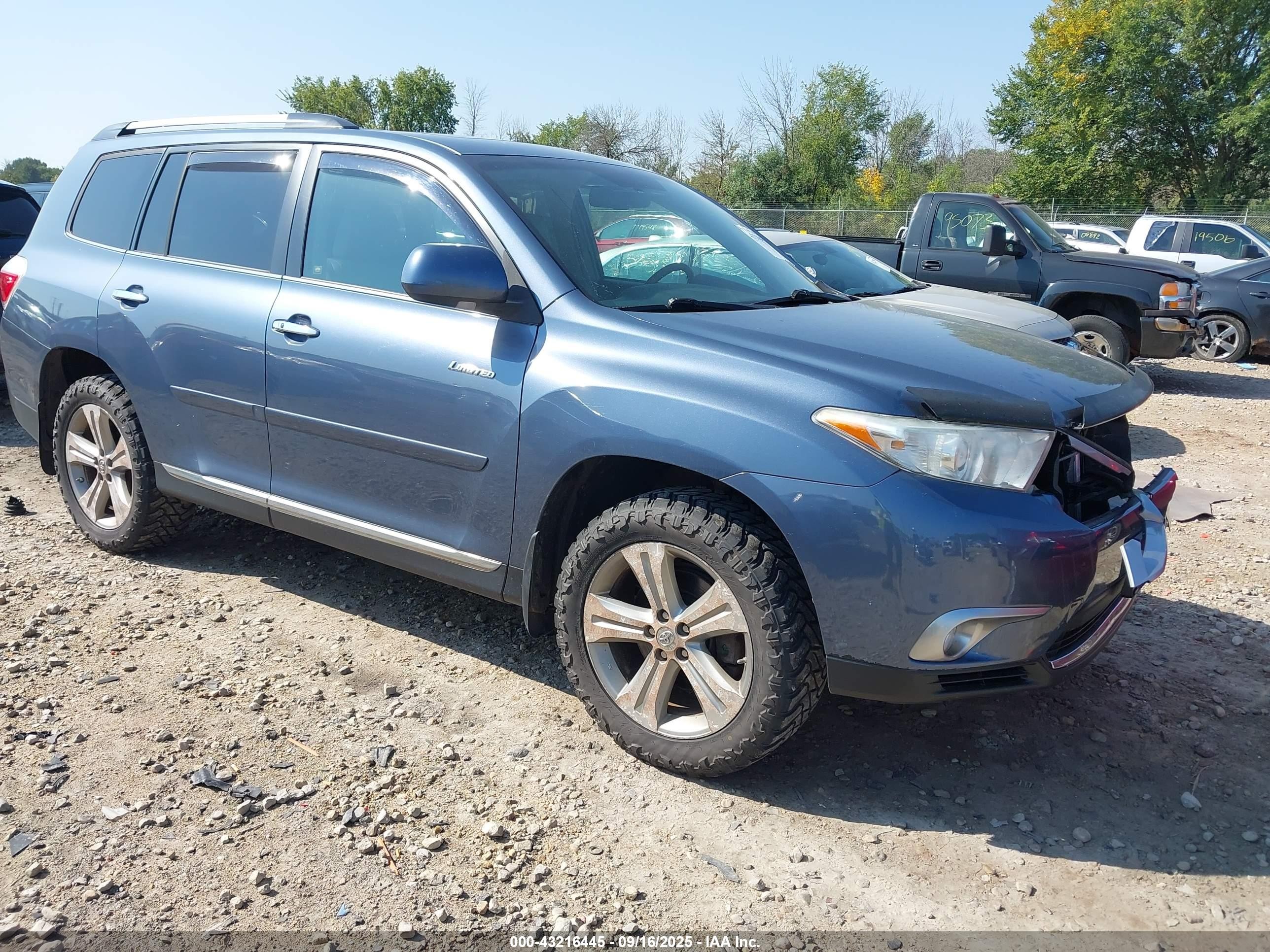 2013 Toyota Highlander VIN 5TDDK3EH0DS191689 IAAI salvage auction — Front End, Clear (Wisconsin), sold $4,950 on 2025-10-02 (photo 1)