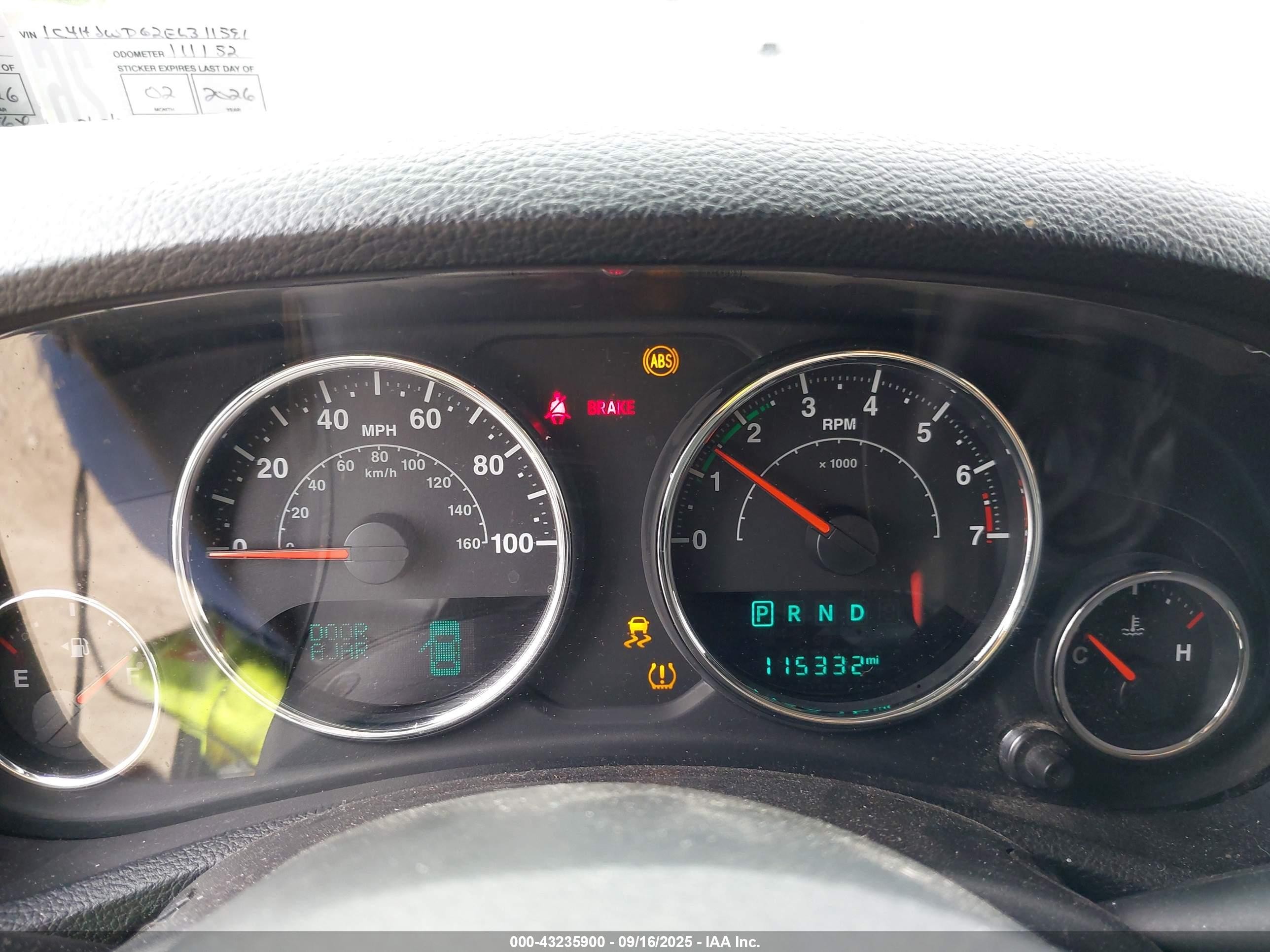 2014 Jeep Wrangler Unlimited VIN 1C4HJWDG2EL311591 IAAI salvage auction — Front End, Salvage (Pennsylvania), sold $4,350 on 2025-10-17 (photo 7)