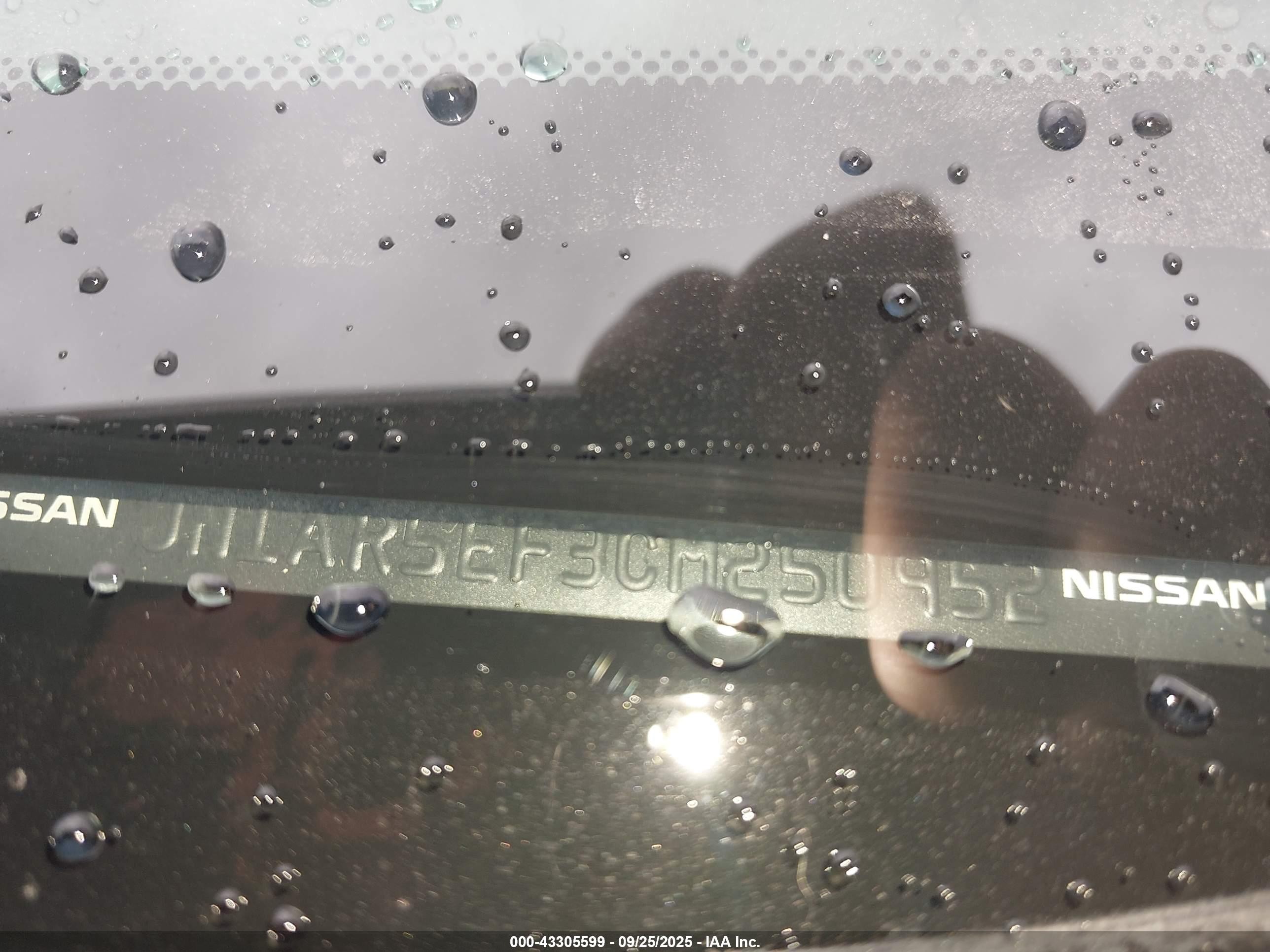 2012 Nissan Gt-r VIN JN1AR5EF3CM250952 IAAI salvage auction — Front & Rear, Salvage (New Jersey), sold $25,600 on 2025-10-31 (photo 9)