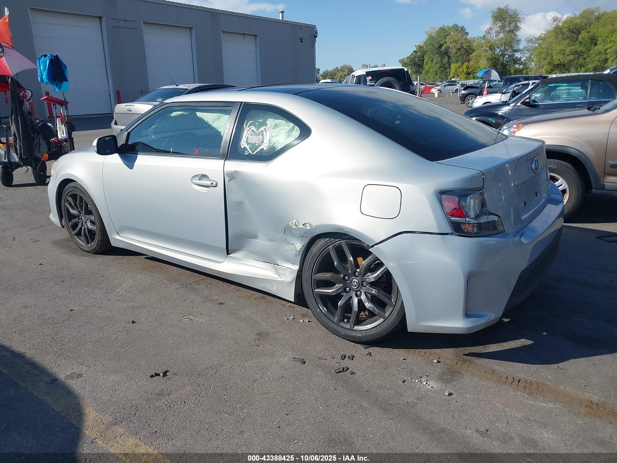 2014 Scion tC VIN JTKJF5C72E3069604 IAAI salvage auction — Side, Salvage (Utah), sold $1,625 on 2026-07-09 (photo 3)