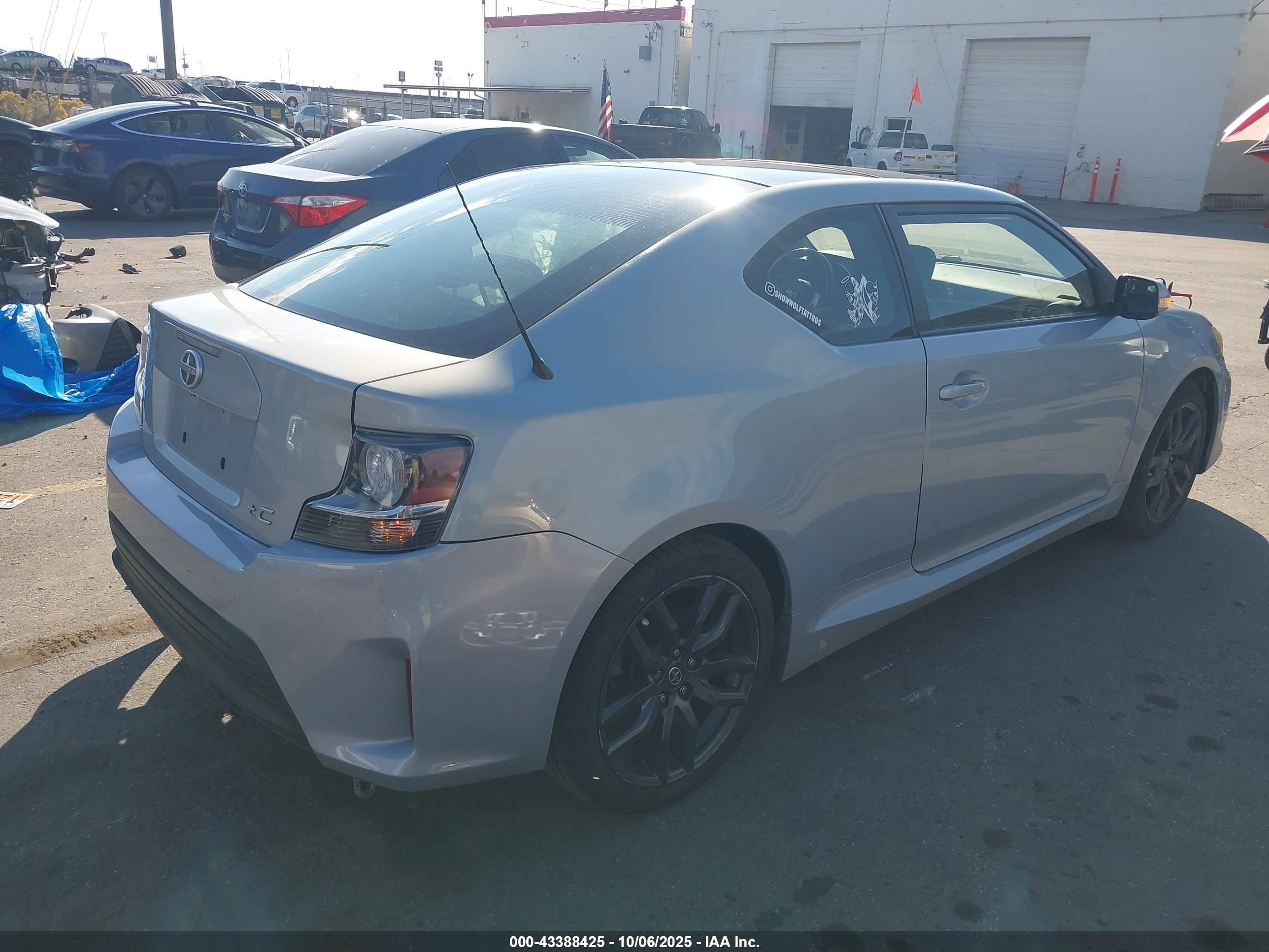2014 Scion tC VIN JTKJF5C72E3069604 IAAI salvage auction — Side, Salvage (Utah), sold $1,625 on 2026-07-09 (photo 4)