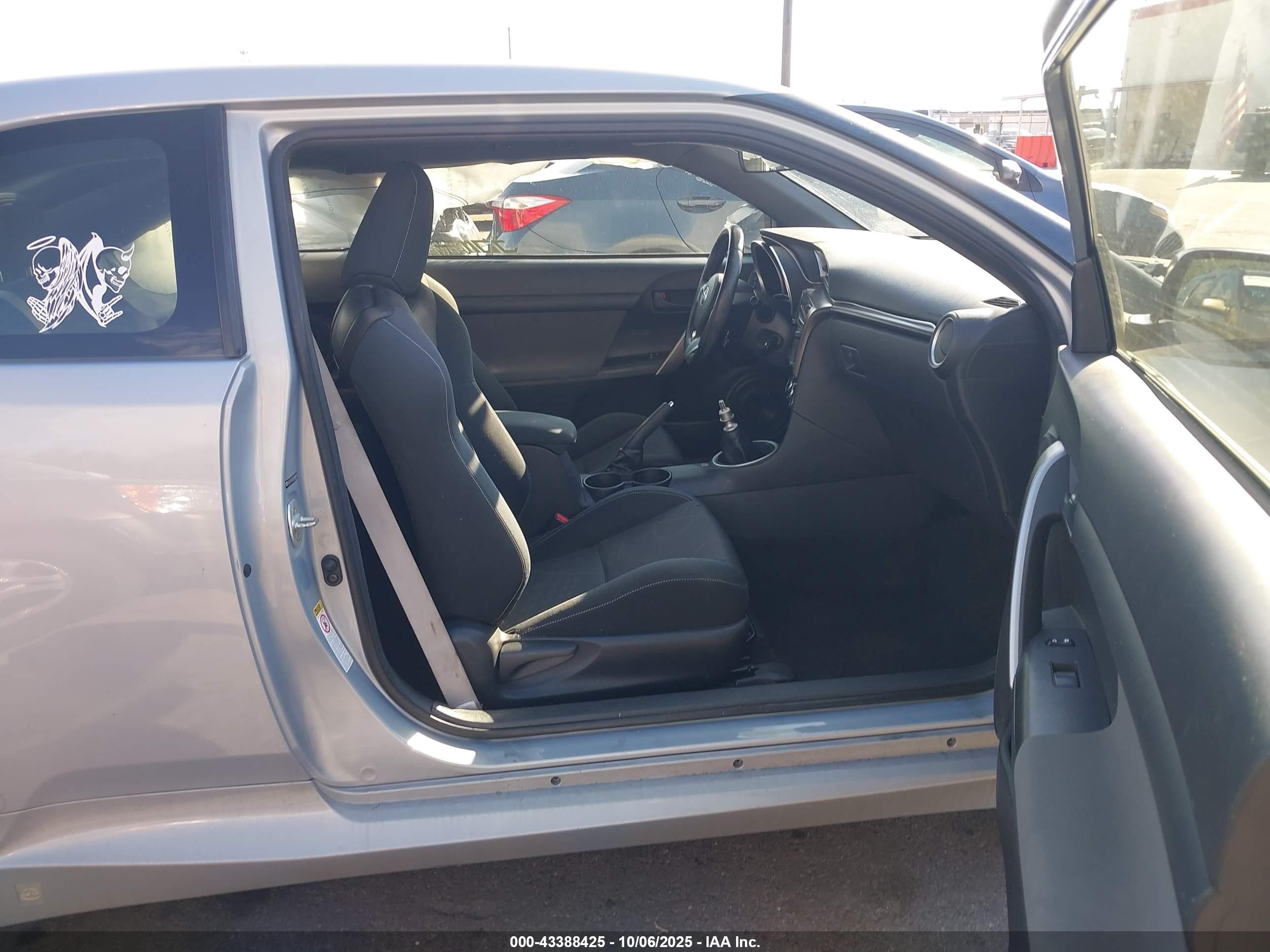 2014 Scion tC VIN JTKJF5C72E3069604 IAAI salvage auction — Side, Salvage (Utah), sold $1,625 on 2026-07-09 (photo 5)