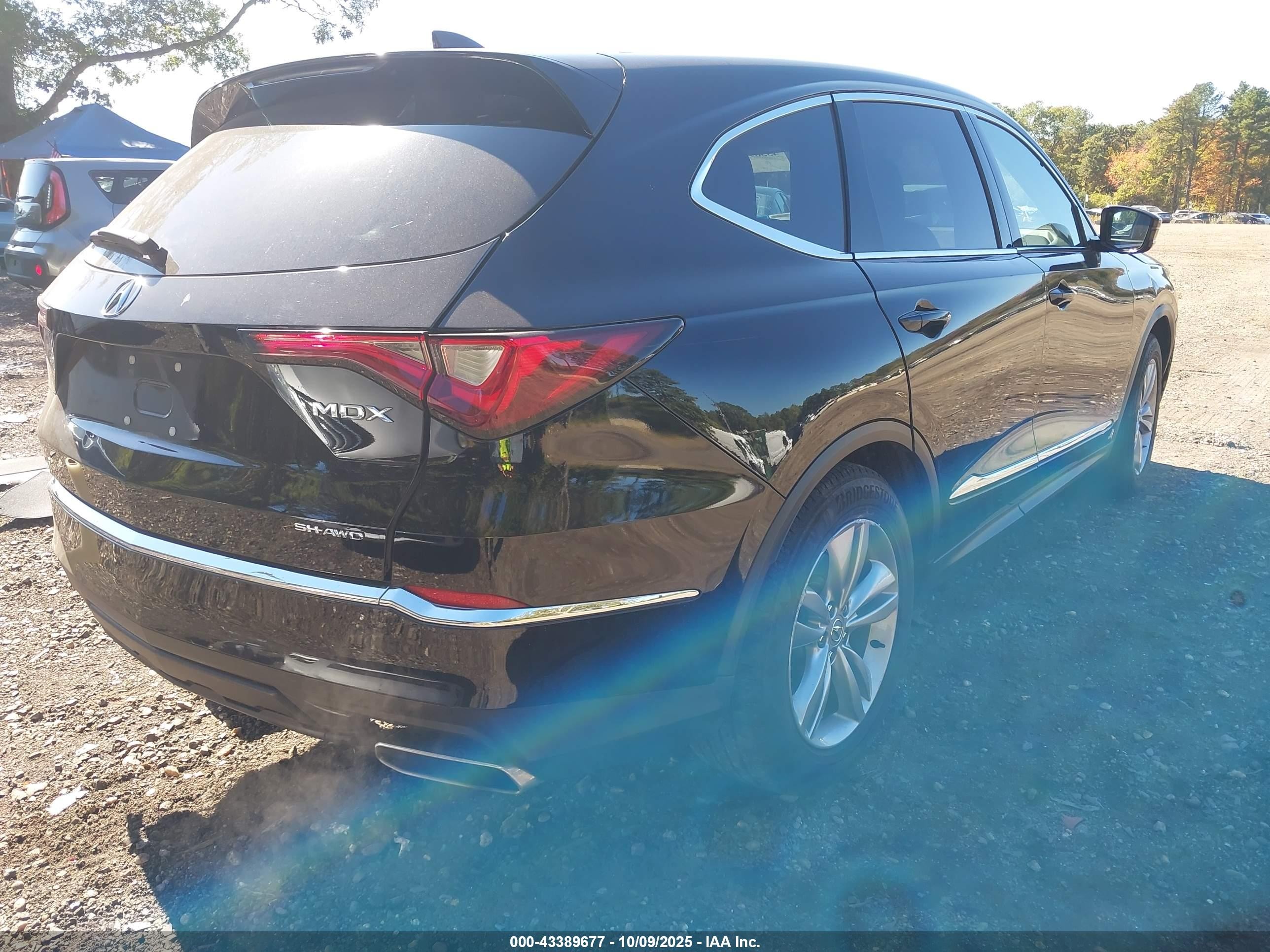 2024 Acura Mdx VIN 5J8YE1H32RL011796 IAAI salvage auction — Rear End, Mv-907A (New York), sold $9,650 on 2025-12-02 (photo 4)