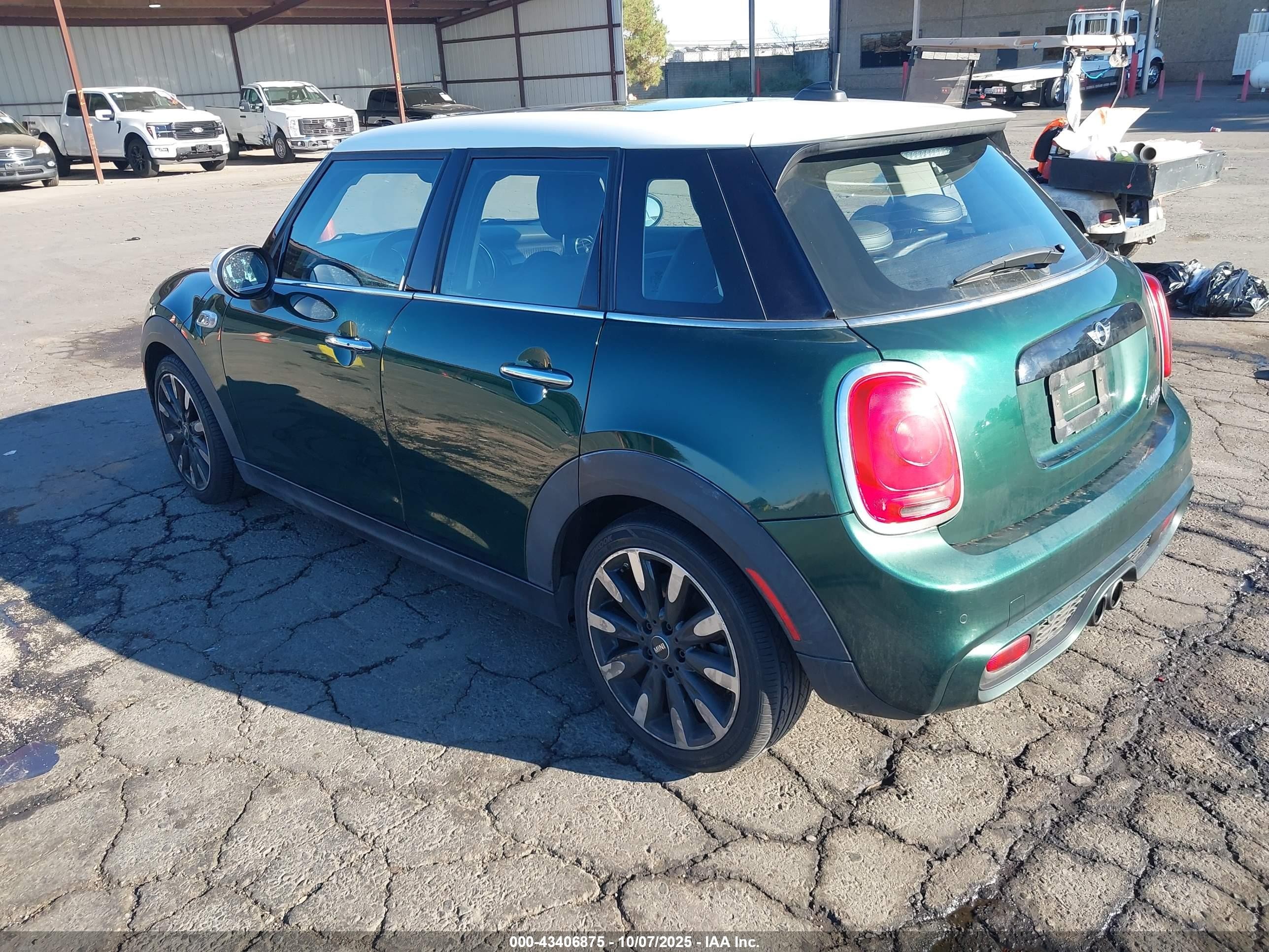 2018 Mini Cooper VIN WMWXU3C5XJ2F50808 IAAI salvage auction — Unknown, Salvage (California), sold $3,650 on 2025-11-19 (photo 3)