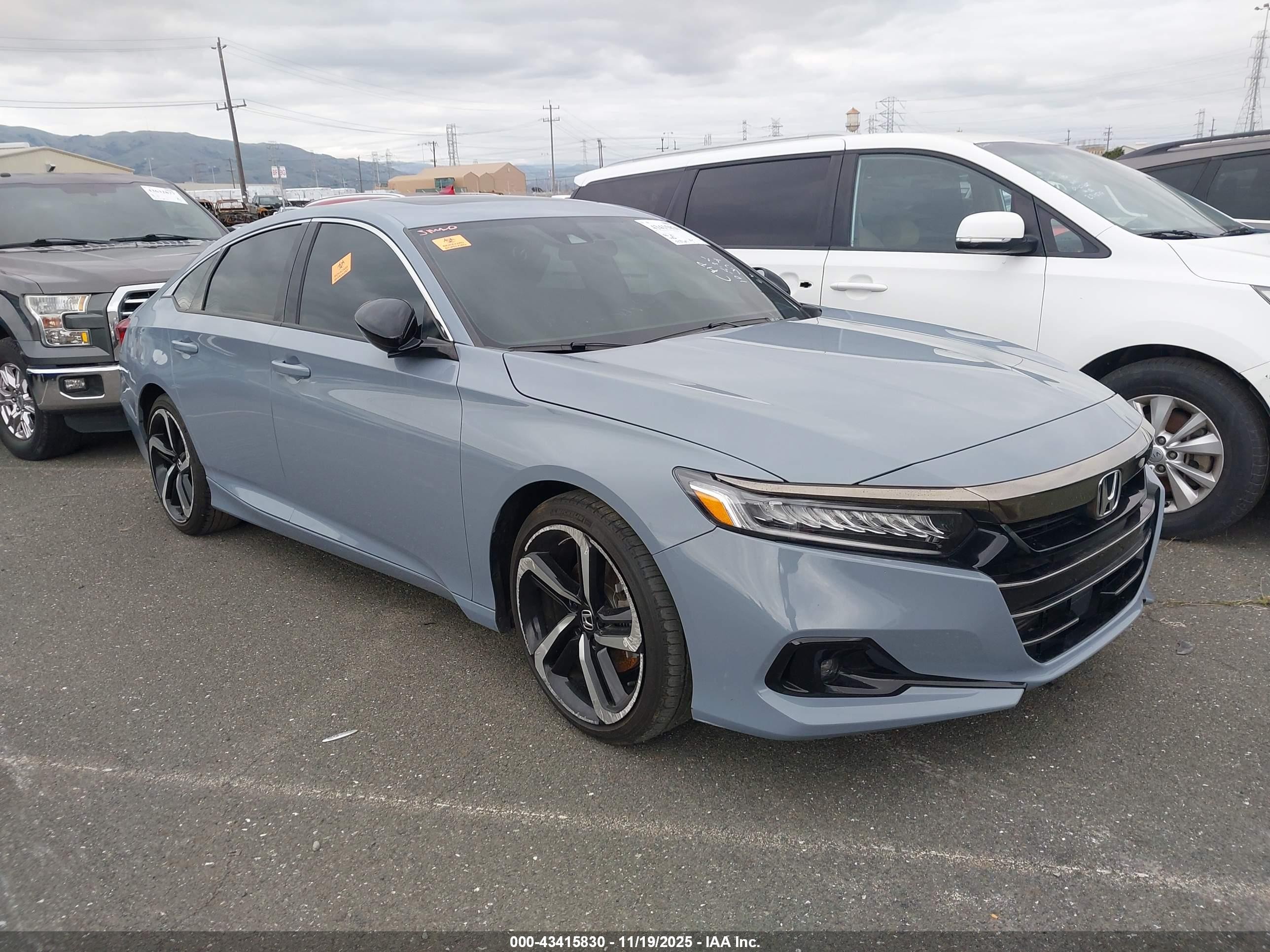 2022 Honda Accord VIN 1HGCV2F38NA012783 — IAAI salvage auction photo