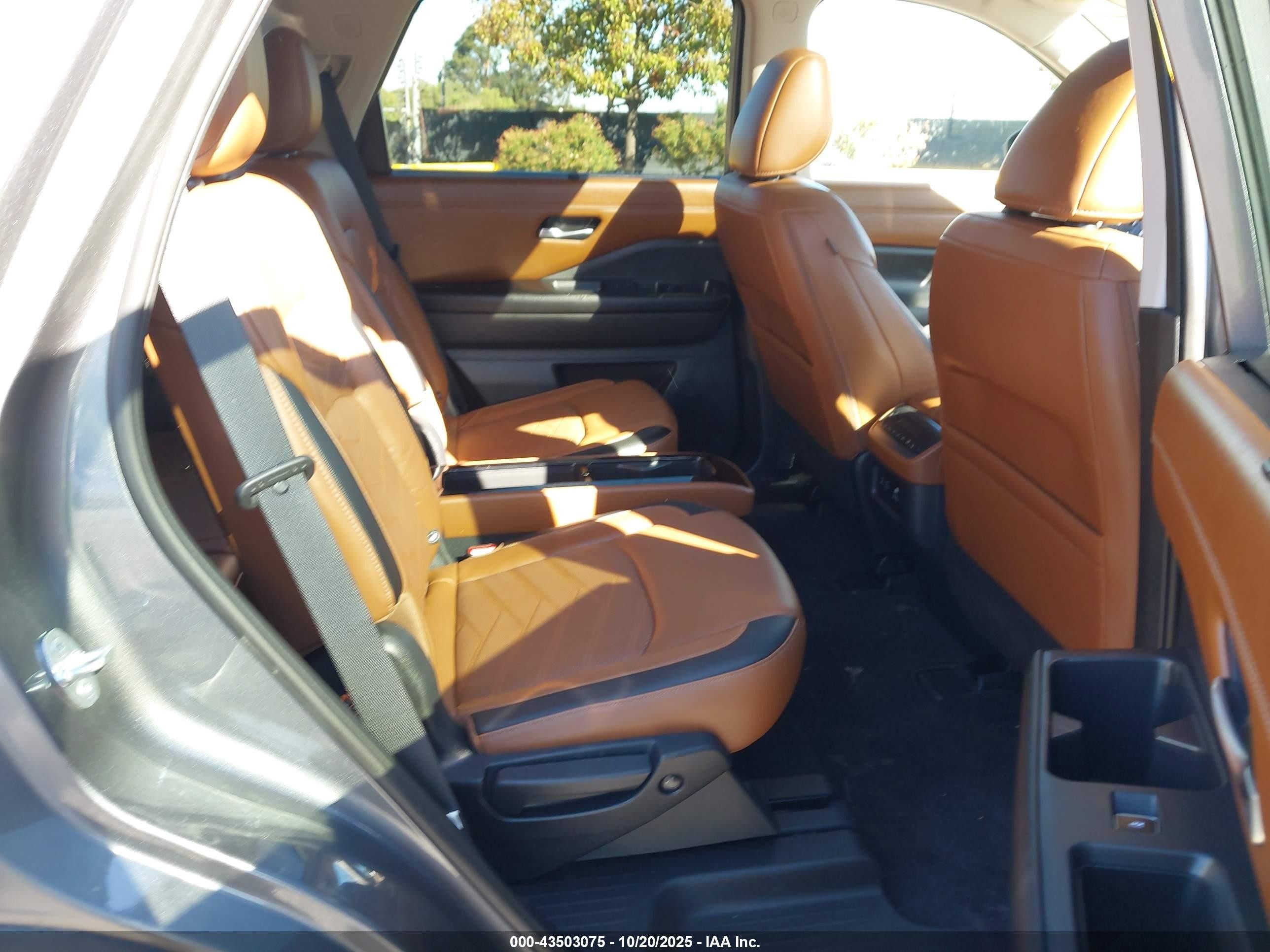 2023 Nissan Pathfinder VIN 5N1DR3DK4PC204924 IAAI salvage auction — Unknown, Clear - Dealer Only (California), sold $25,500 on 2025-10-30 (photo 8)