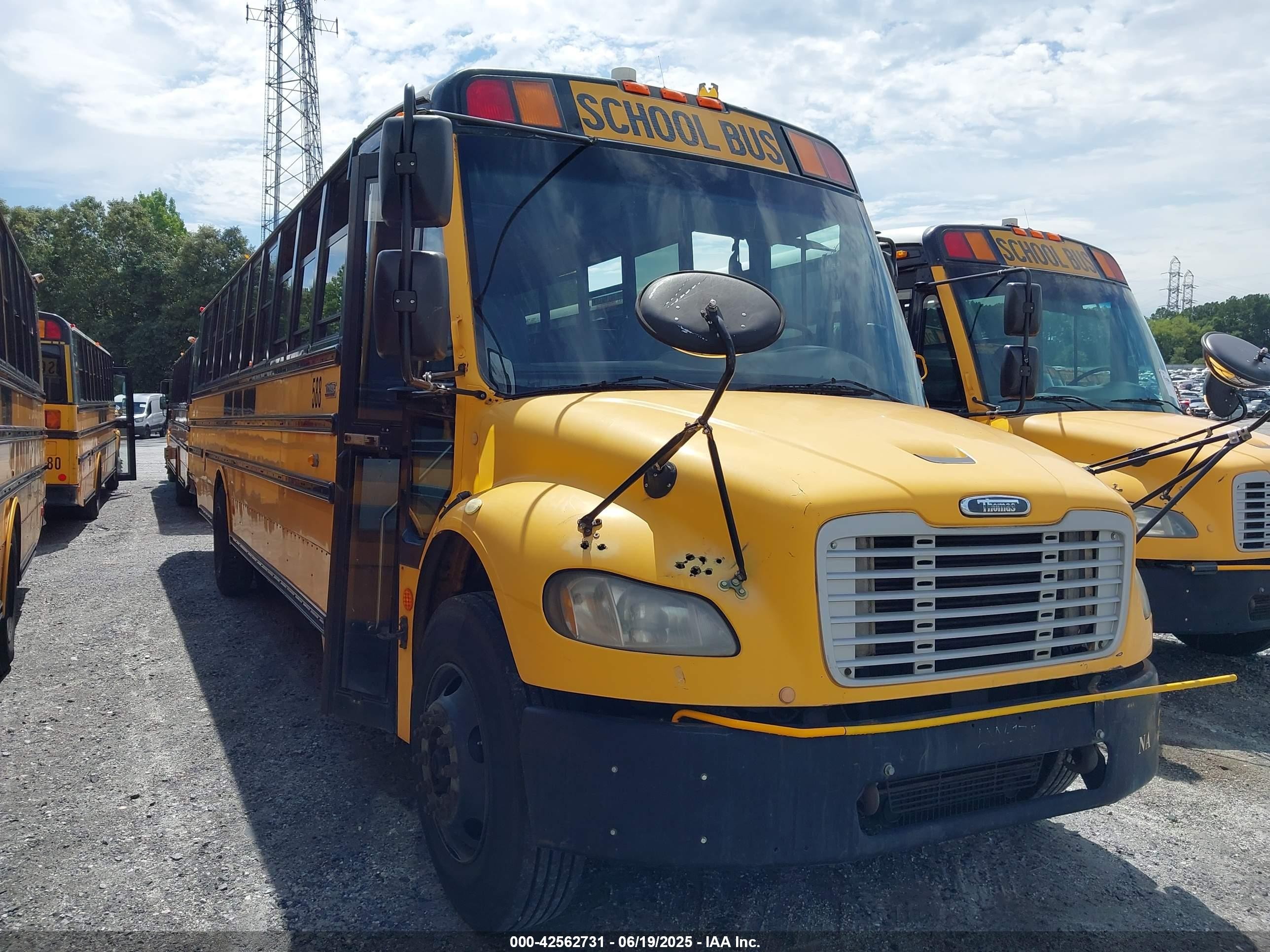 2009 Thomas Bus VIN 4UZABRDJ09CAE9419 IAAI salvage auction — Normal Wear, Clear (Georgia), sold $1,700 on 2026-09-23 (photo 1)