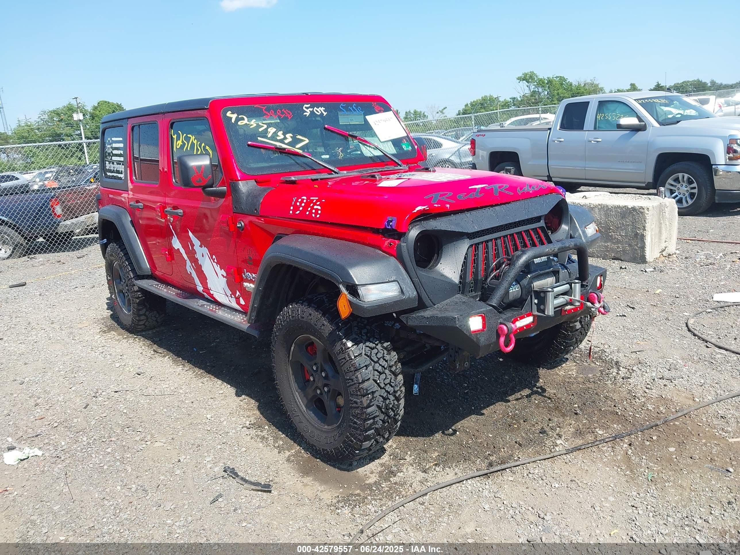 2019 Jeep Wrangler Unlimited VIN 1C4HJXDG9KW649375 — IAAI salvage auction photo