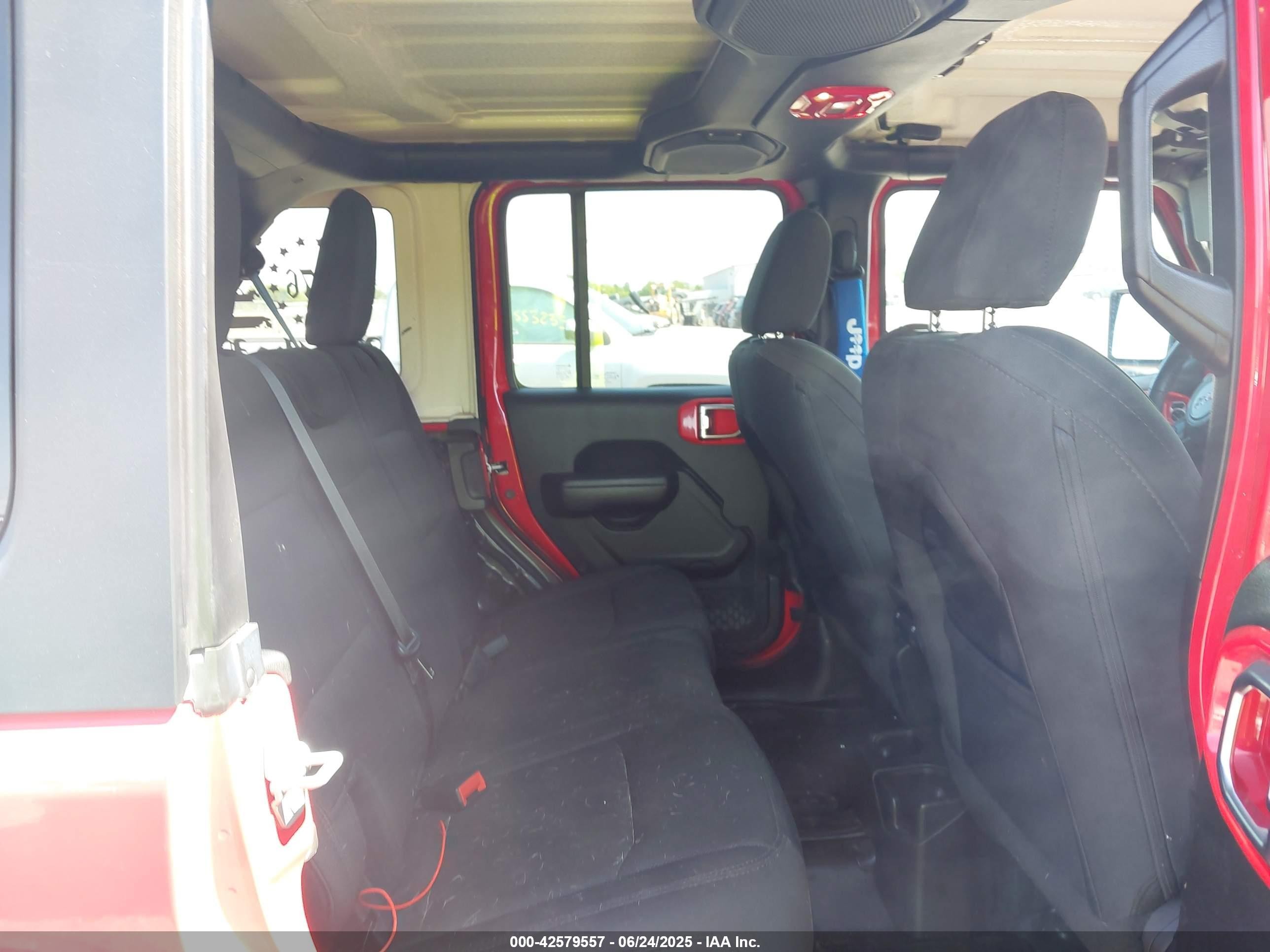 2019 Jeep Wrangler Unlimited VIN 1C4HJXDG9KW649375 IAAI salvage auction — Front End, Salvage (Virginia), sold $8,225 on 2026-07-07 (photo 8)