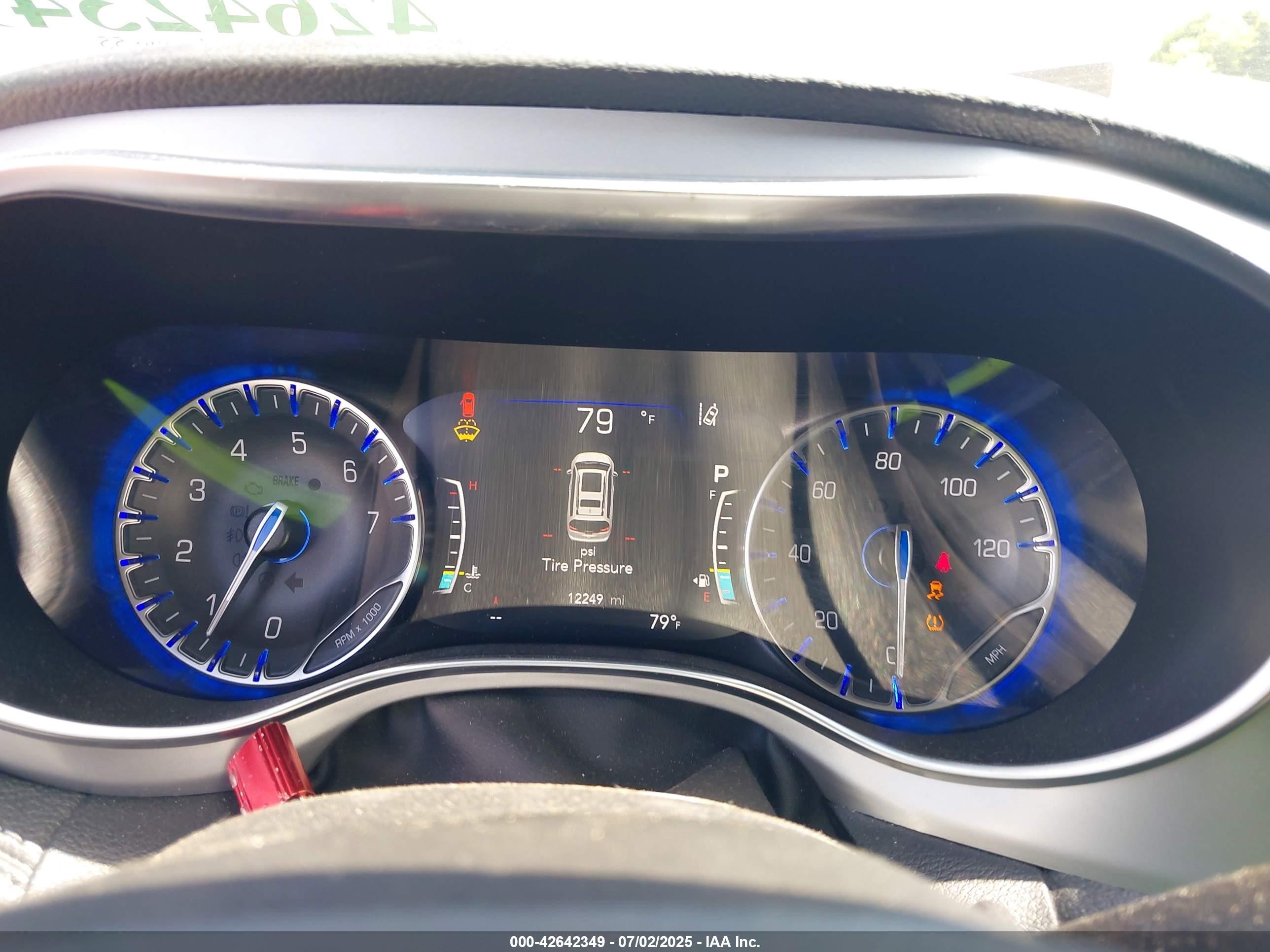 2025 Chrysler Pacifica VIN 2C4RC1GG0SR515340 IAAI salvage auction — Unknown, Enterprise Vehicles Clear Only (Florida), sold $21,600 on 2026-10-07 (photo 7)