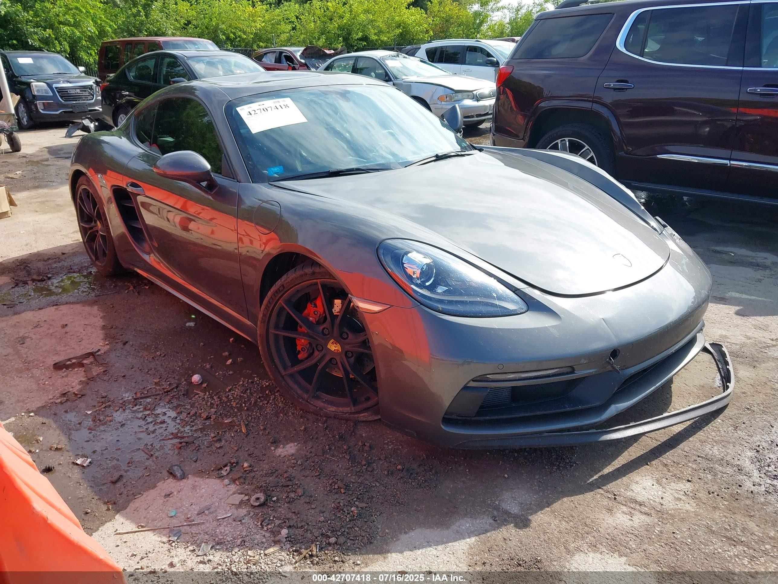 2018 Porsche 718 Cayman VIN WP0AB2A80JS278434 — IAAI salvage auction photo