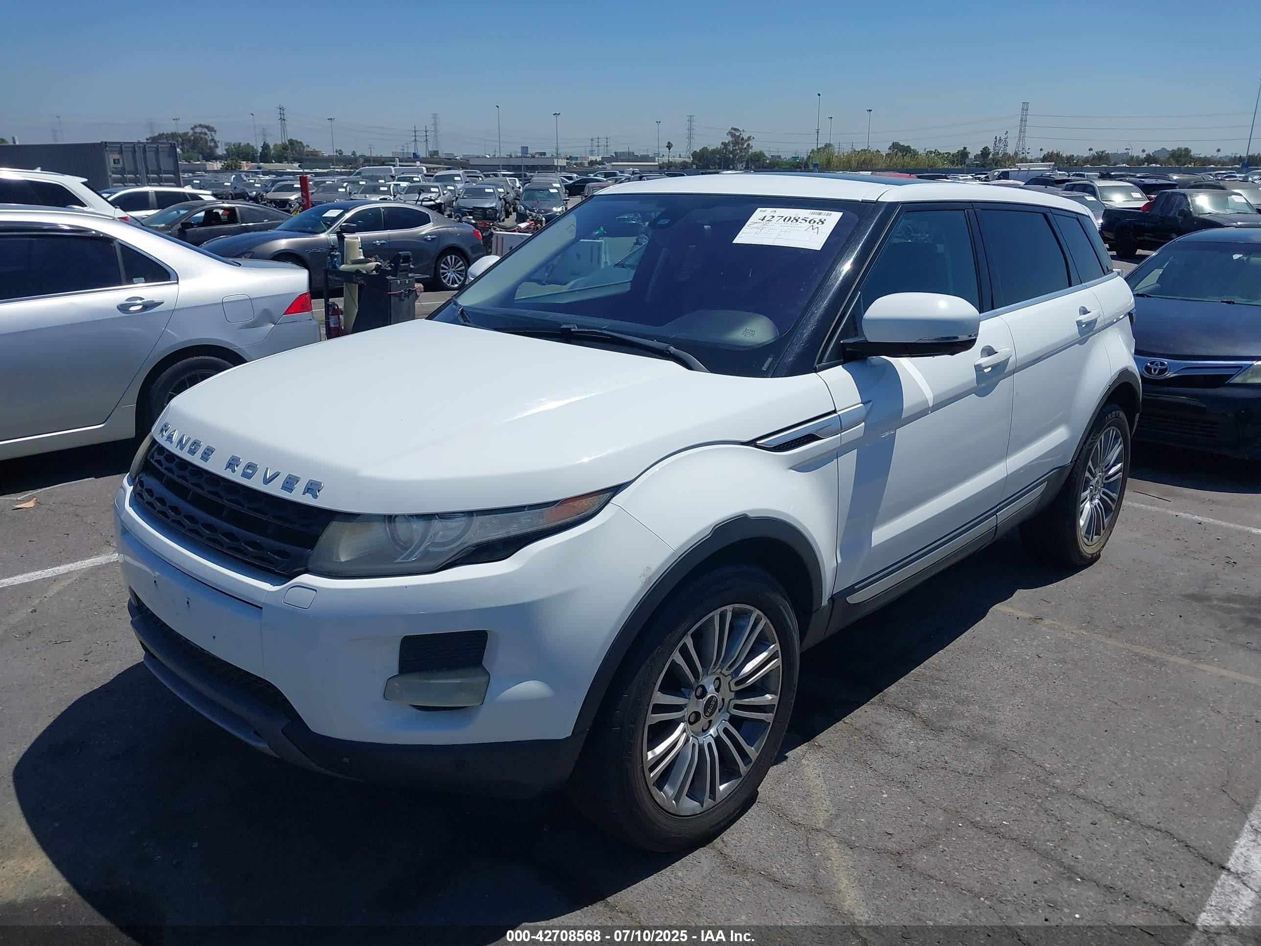 2012 Land Rover Range Rover Evoque VIN SALVV2BG5CH637557 IAAI salvage auction — Normal Wear, Clear - Dealer Only (California), sold $2,175 on 2025-07-23 (photo 2)