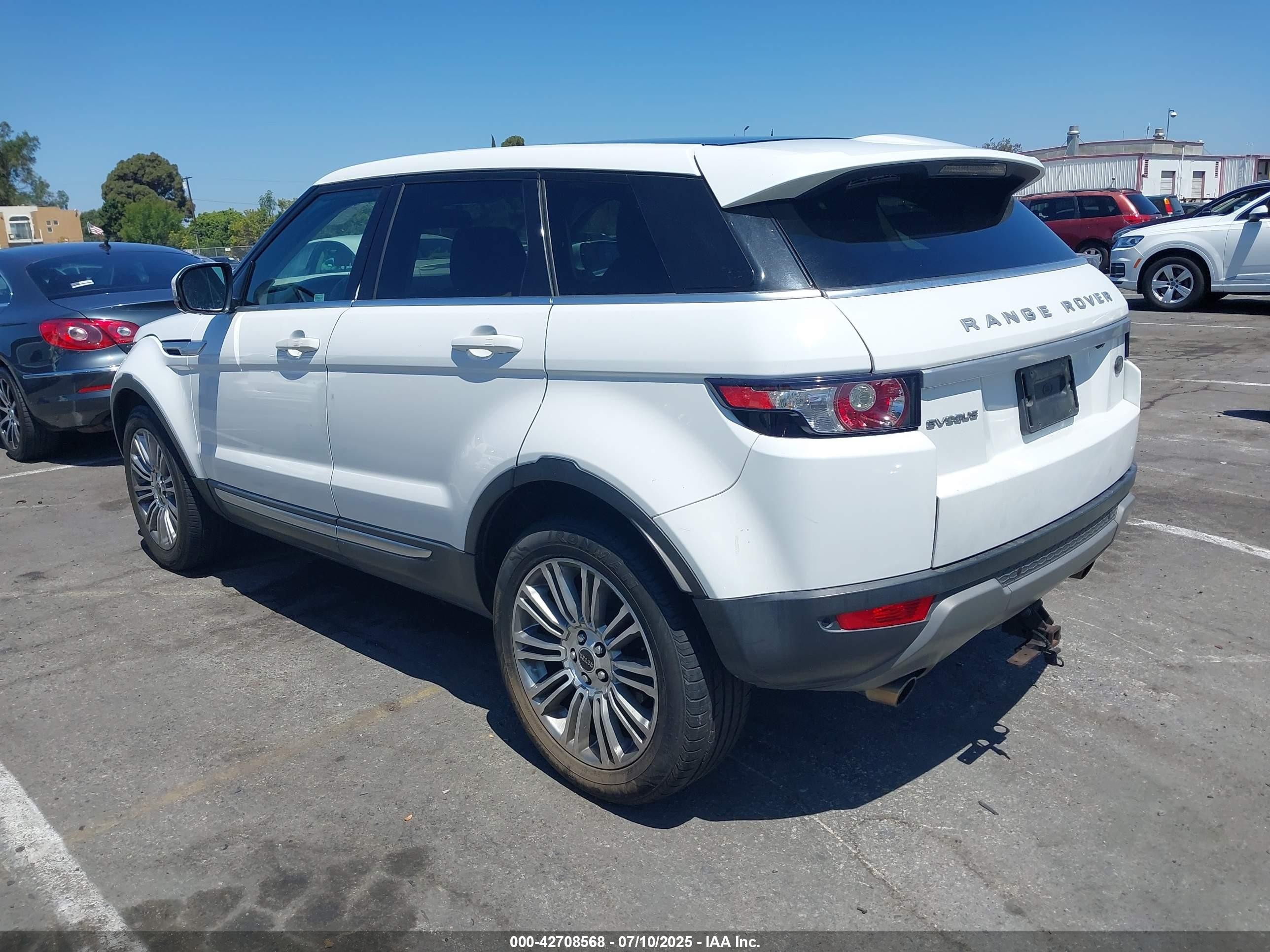 2012 Land Rover Range Rover Evoque VIN SALVV2BG5CH637557 IAAI salvage auction — Normal Wear, Clear - Dealer Only (California), sold $2,175 on 2025-07-23 (photo 3)