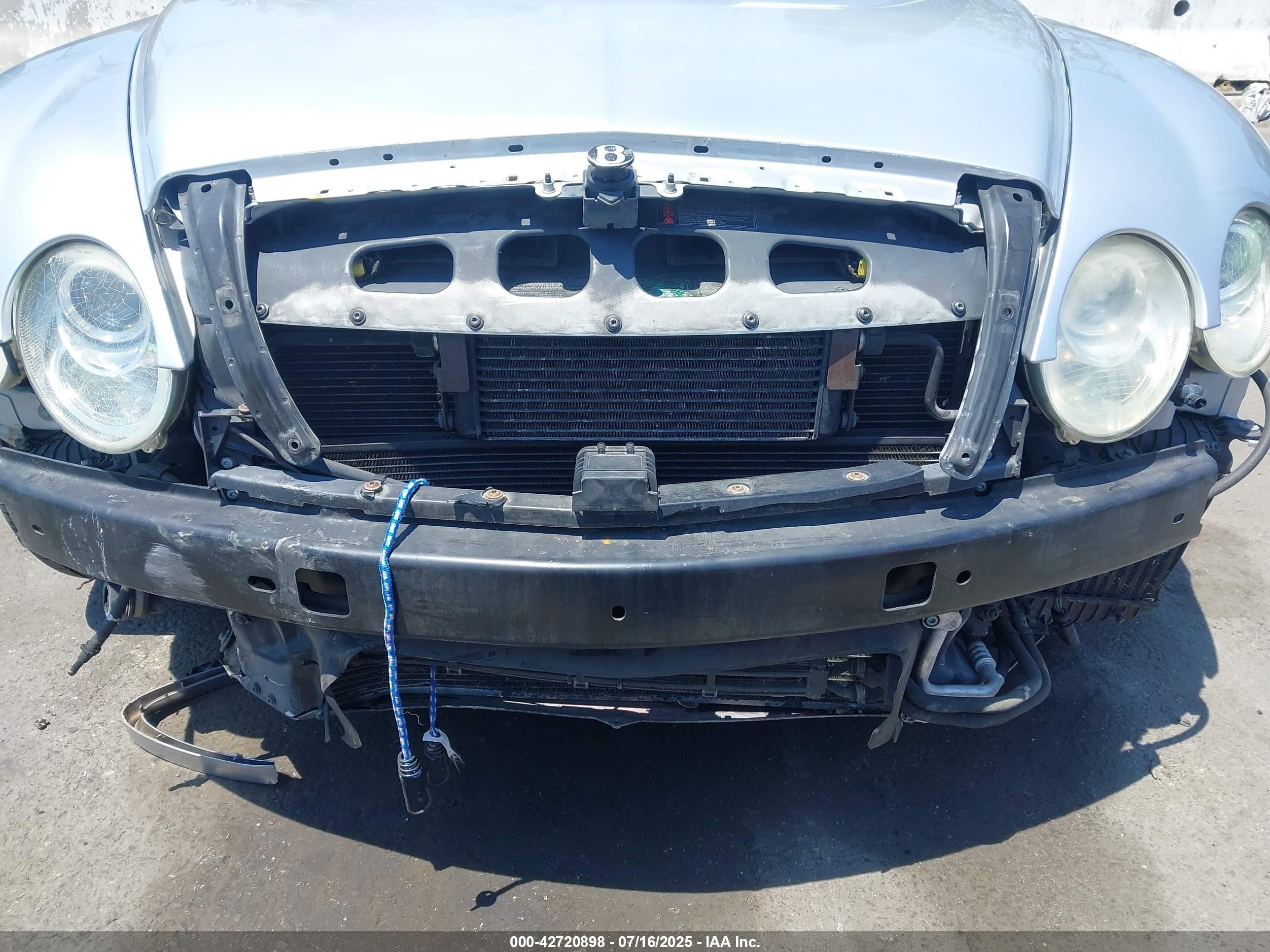 2005 Bentley Continental VIN SCBCR63W85C030135 IAAI salvage auction — Front End, Salvage Certificate (California), sold $5,350 on 2025-08-07 (photo 6)