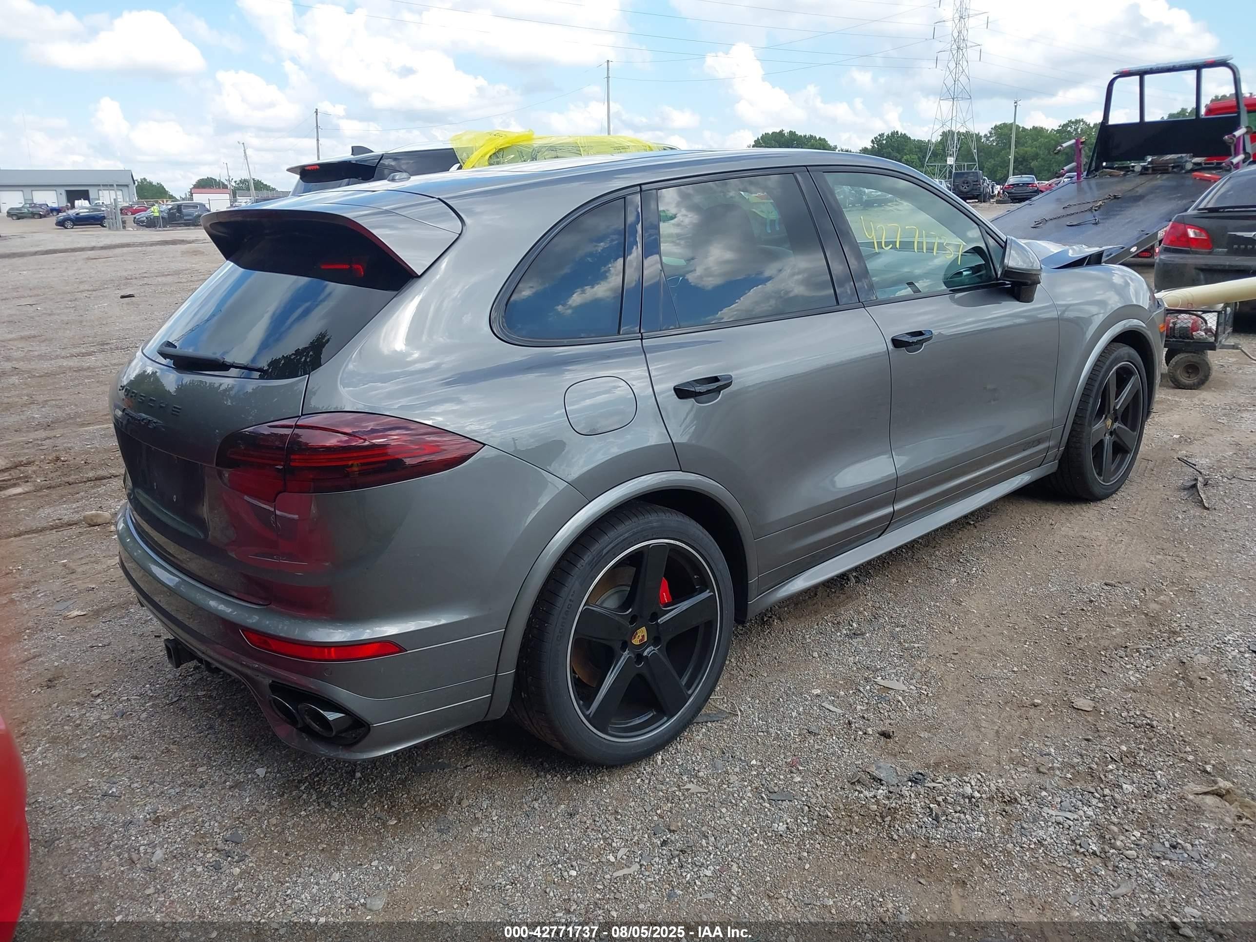 2018 Porsche Cayenne VIN WP1AD2A27JLA80755 IAAI salvage auction — Front End, Salvage (Indiana), sold $14,100 on 2025-08-24 (photo 4)