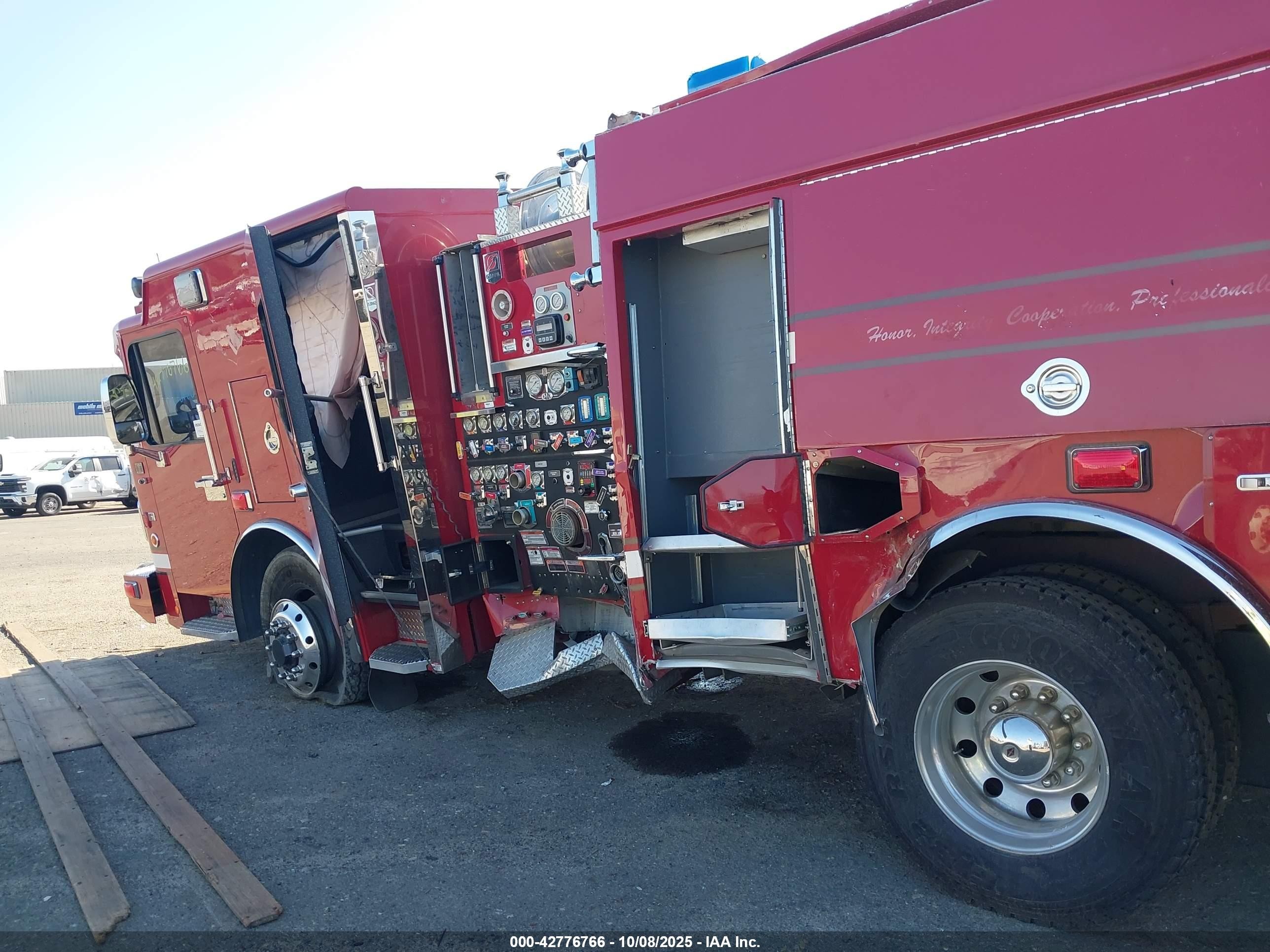 2021 Sptn Spartan VIN 4S9BEGTA5MS419954 IAAI salvage auction — Rollover, Salvage (California), sold $525 on 2025-08-27 (photo 6)