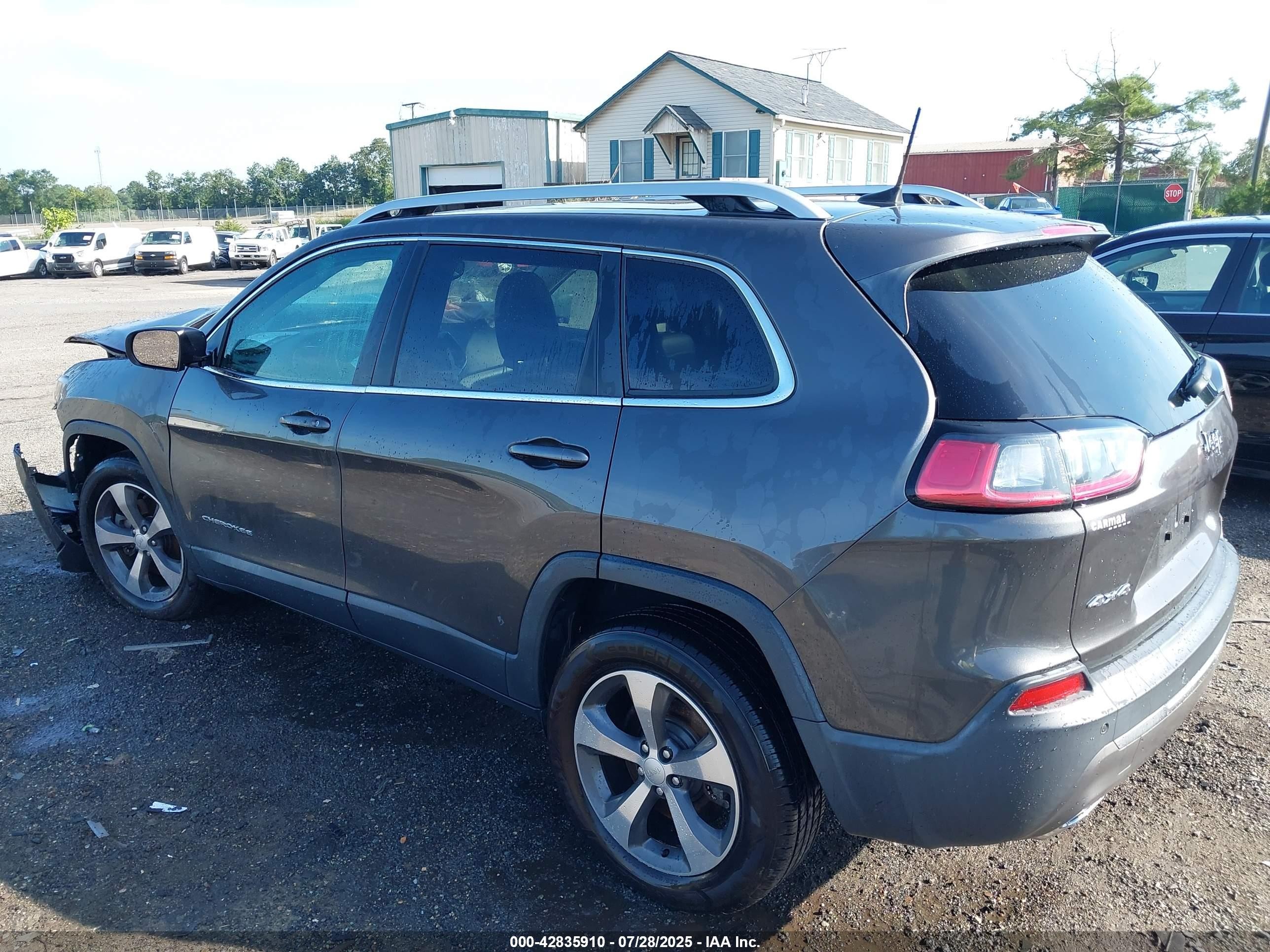 2019 Jeep Cherokee VIN 1C4PJMDX5KD386940 IAAI salvage auction — Front End, Salvage - Greater Than 75% (Maryland), sold $1,200 on 2026-07-10 (photo 3)