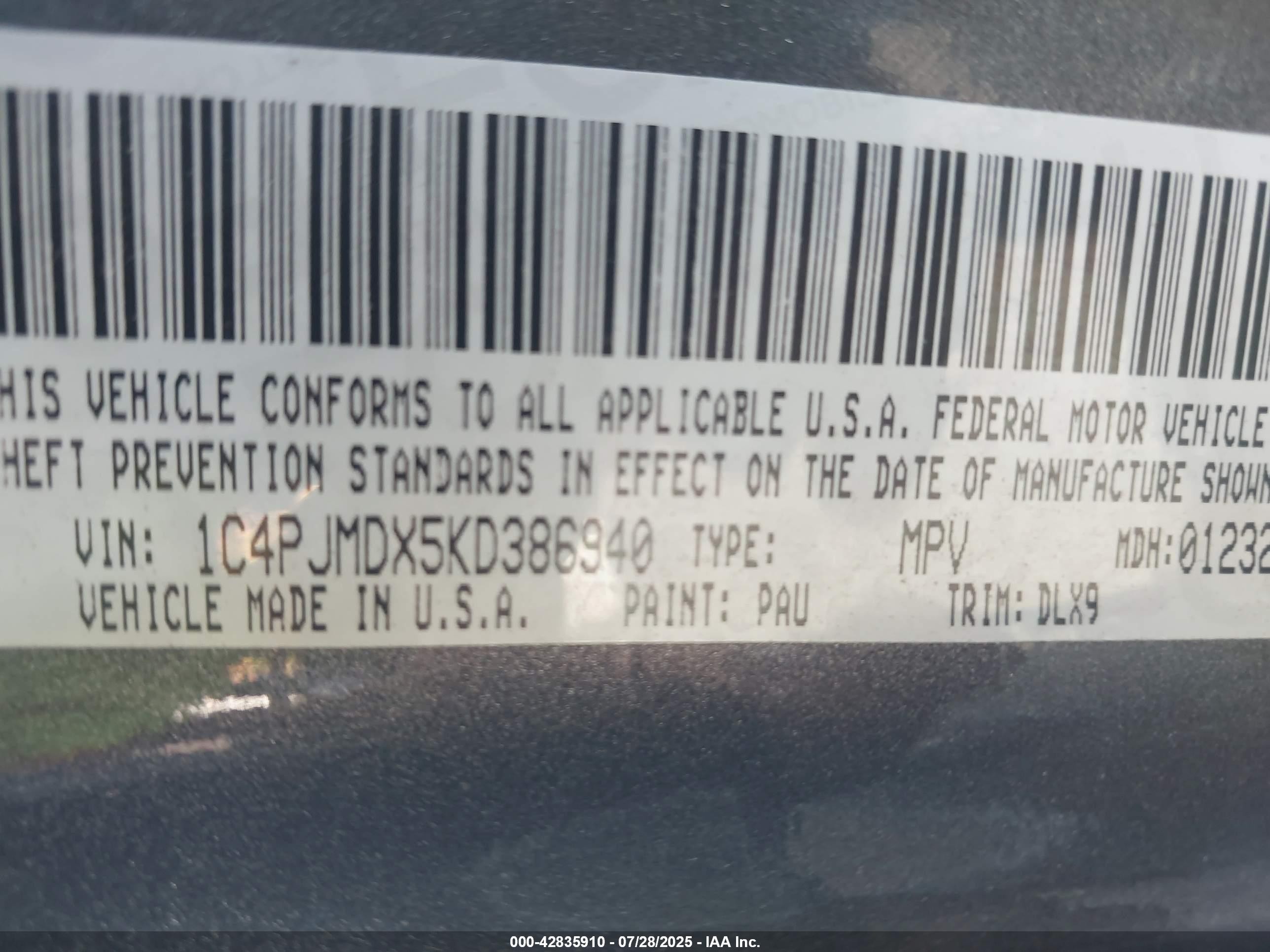 2019 Jeep Cherokee VIN 1C4PJMDX5KD386940 IAAI salvage auction — Front End, Salvage - Greater Than 75% (Maryland), sold $1,200 on 2026-07-10 (photo 9)