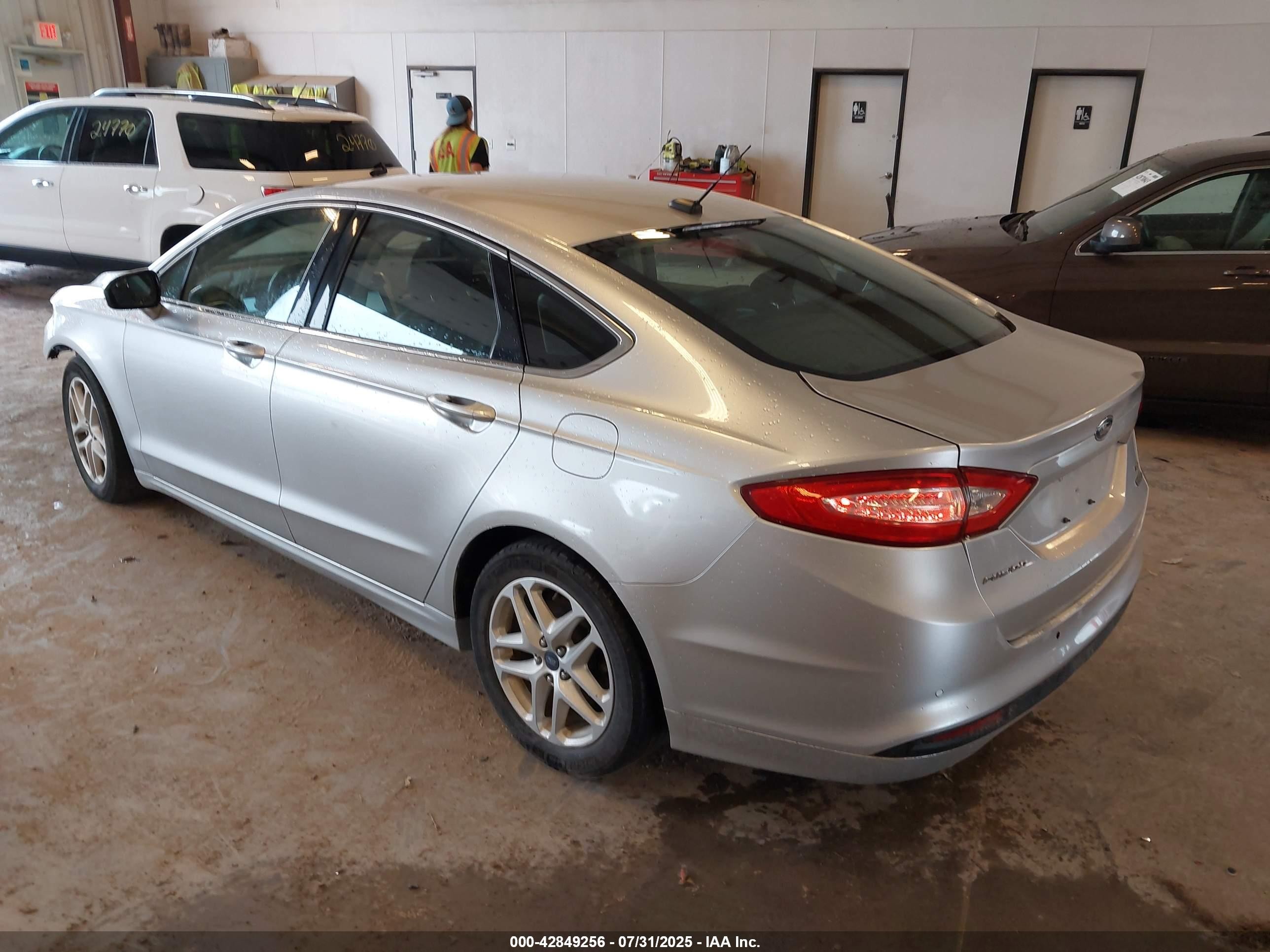 2014 Ford Fusion VIN 3FA6P0HD9ER115738 IAAI salvage auction — Front End, Clear (Michigan), sold $1,850 on 2025-09-09 (photo 3)