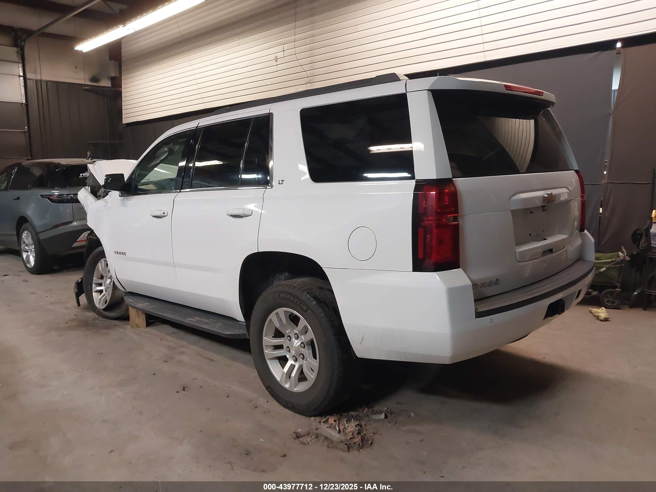 2019 Chevrolet Tahoe VIN 1GNSKBKC3KR117812 IAAI salvage auction — Front End, Mv-907A (New York), sold $5,400 on 2026-09-14 (photo 3)