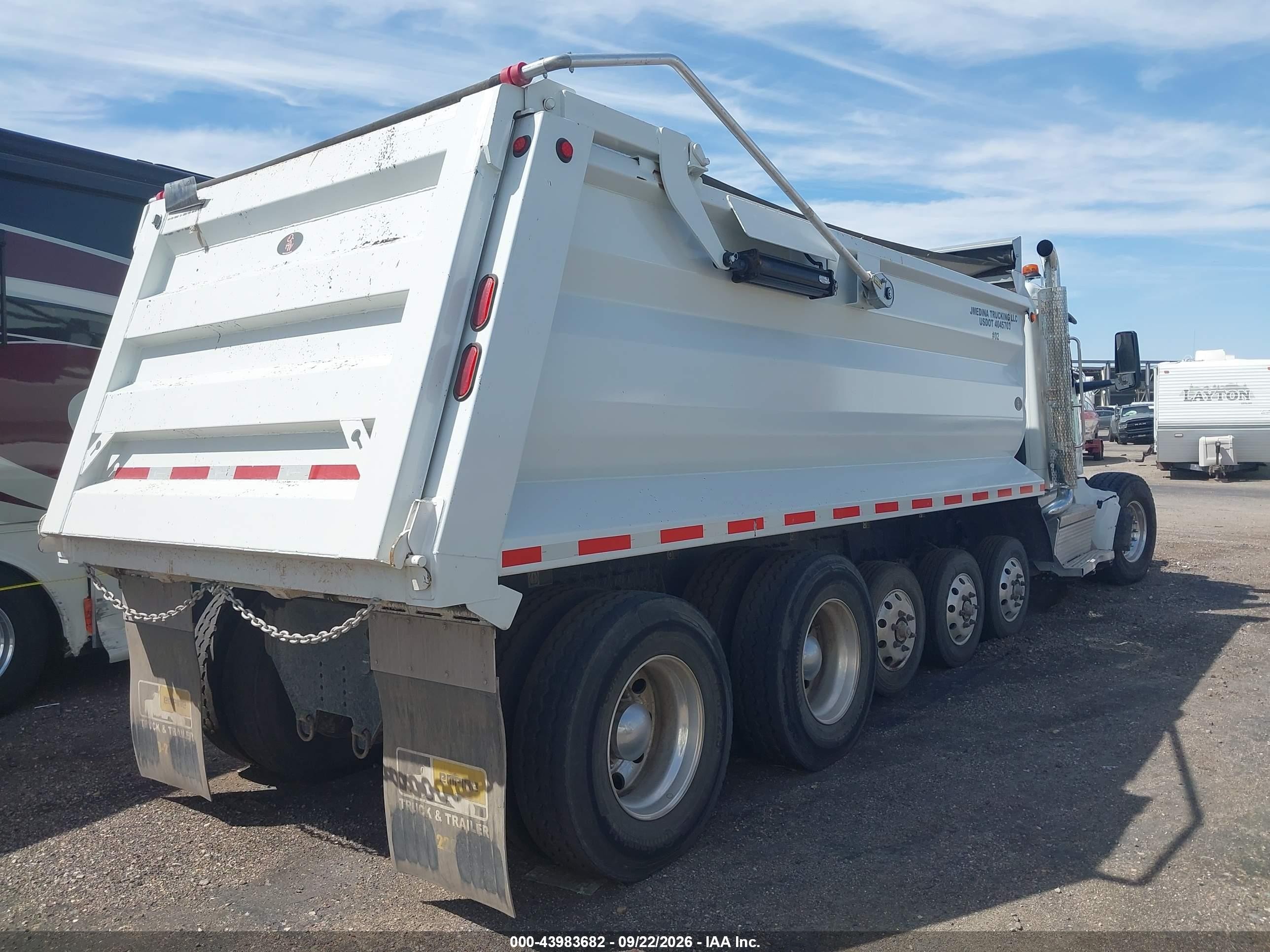 2026 Peterbilt 567 VIN 1NPCX4EX6TD775866 IAAI salvage auction — Front End, Salvage (Arizona), sold $77,500 on 2026-10-01 (photo 4)